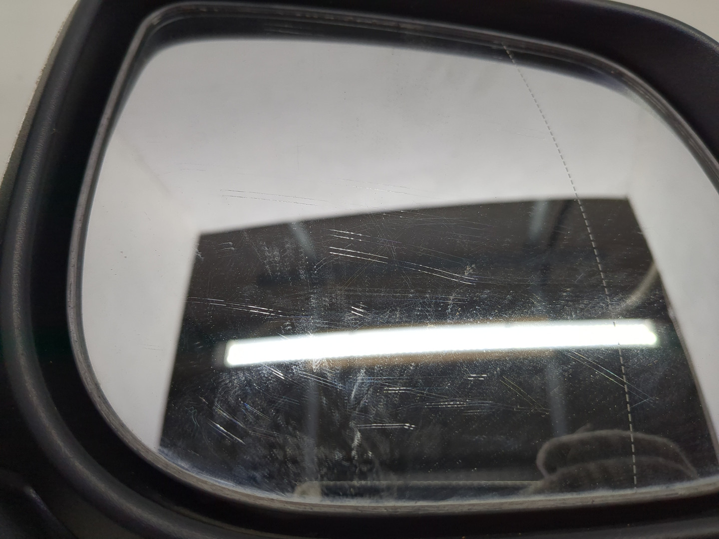 Зеркало правое электрическое