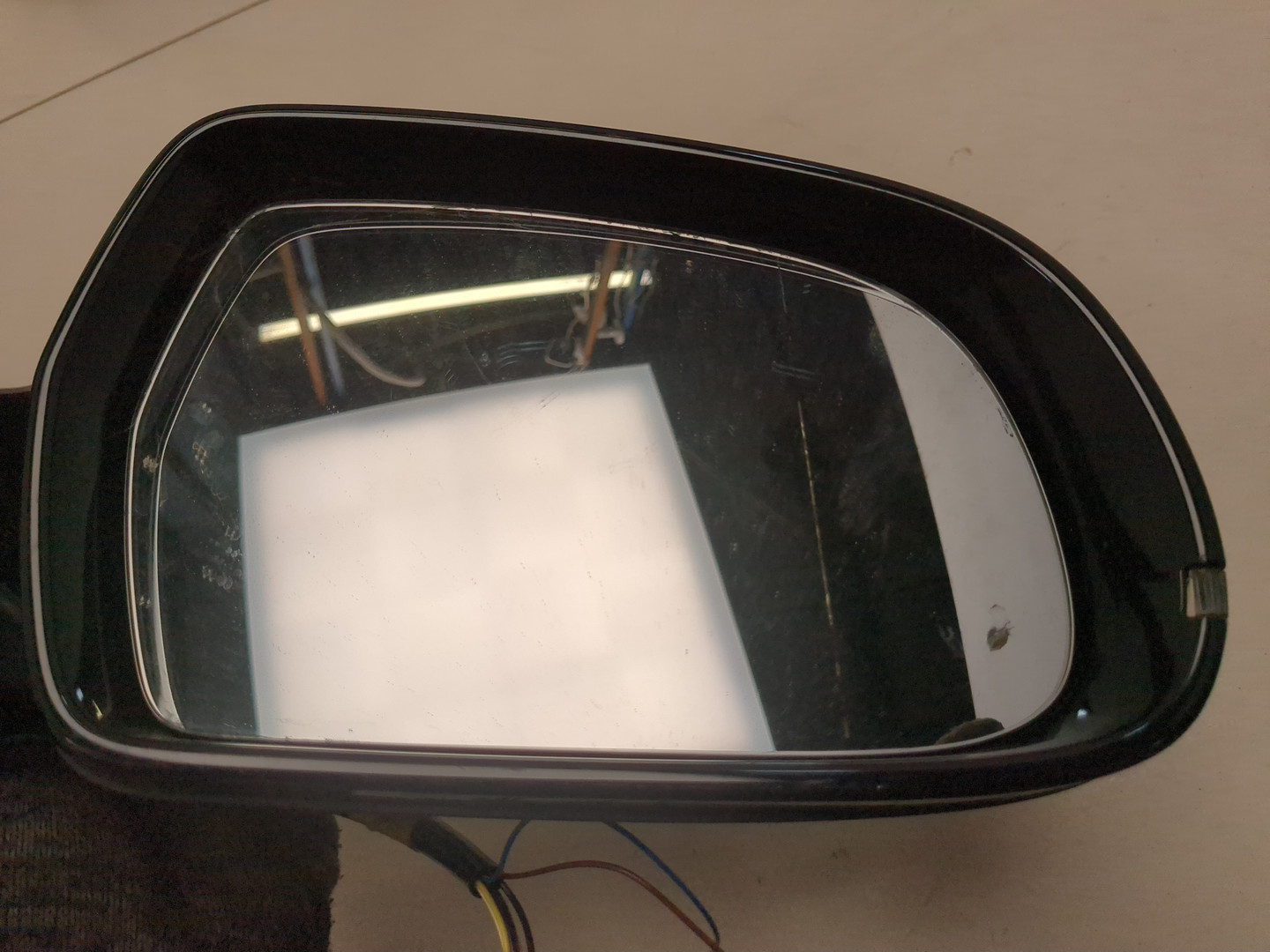 Зеркало правое электрическое