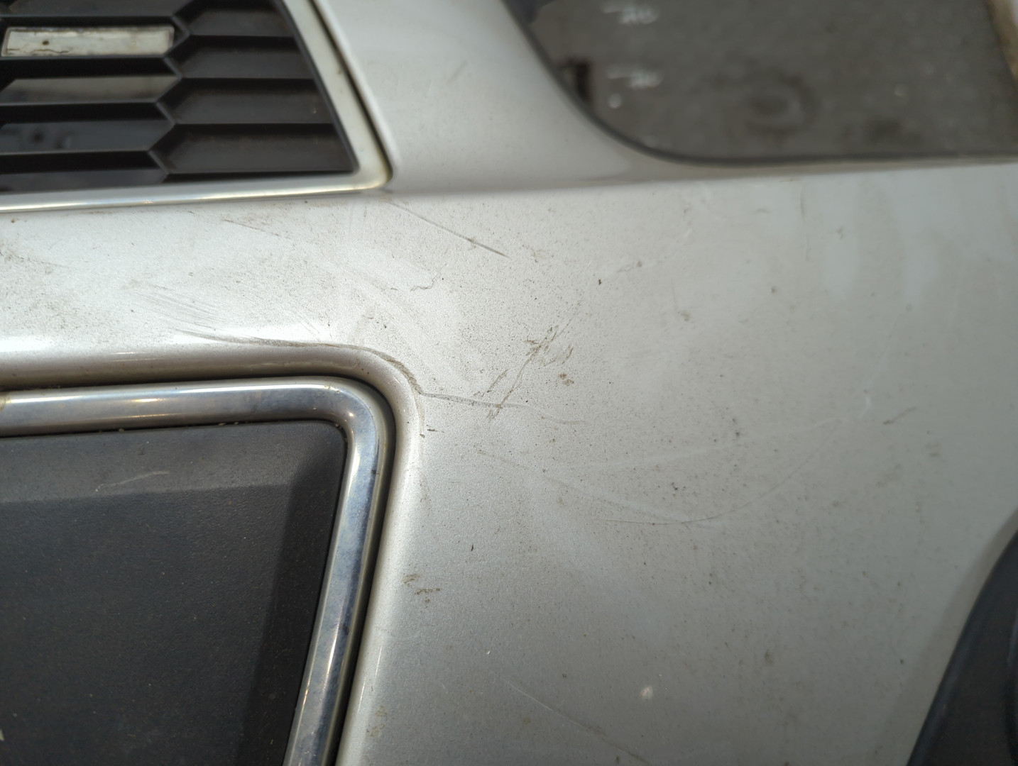 Бампер передний