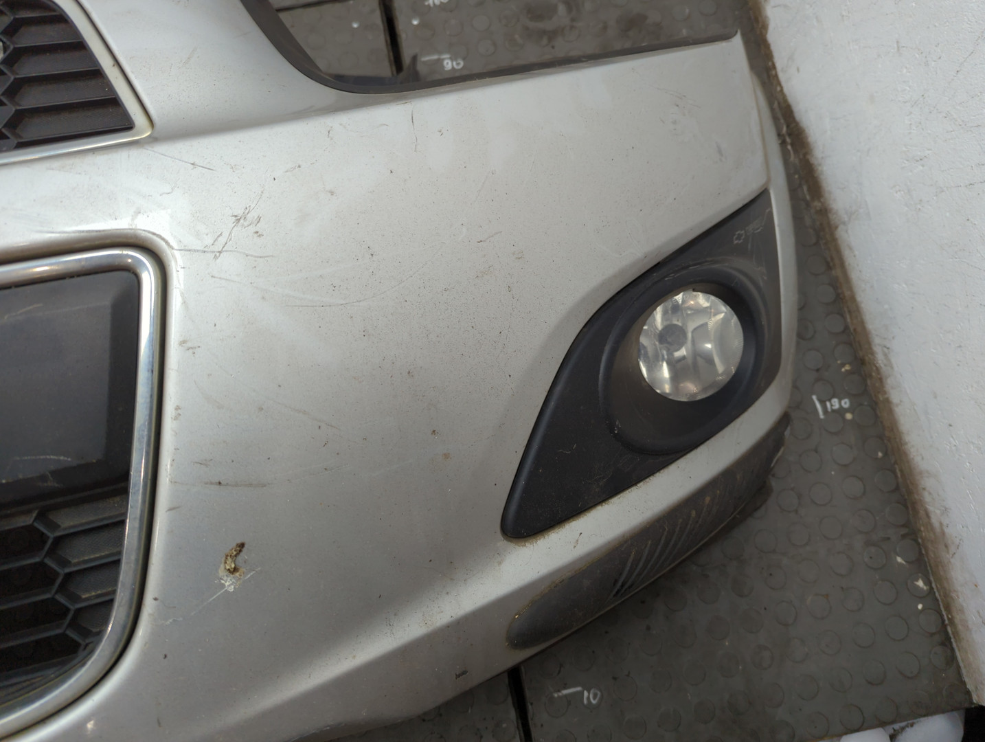 Бампер передний