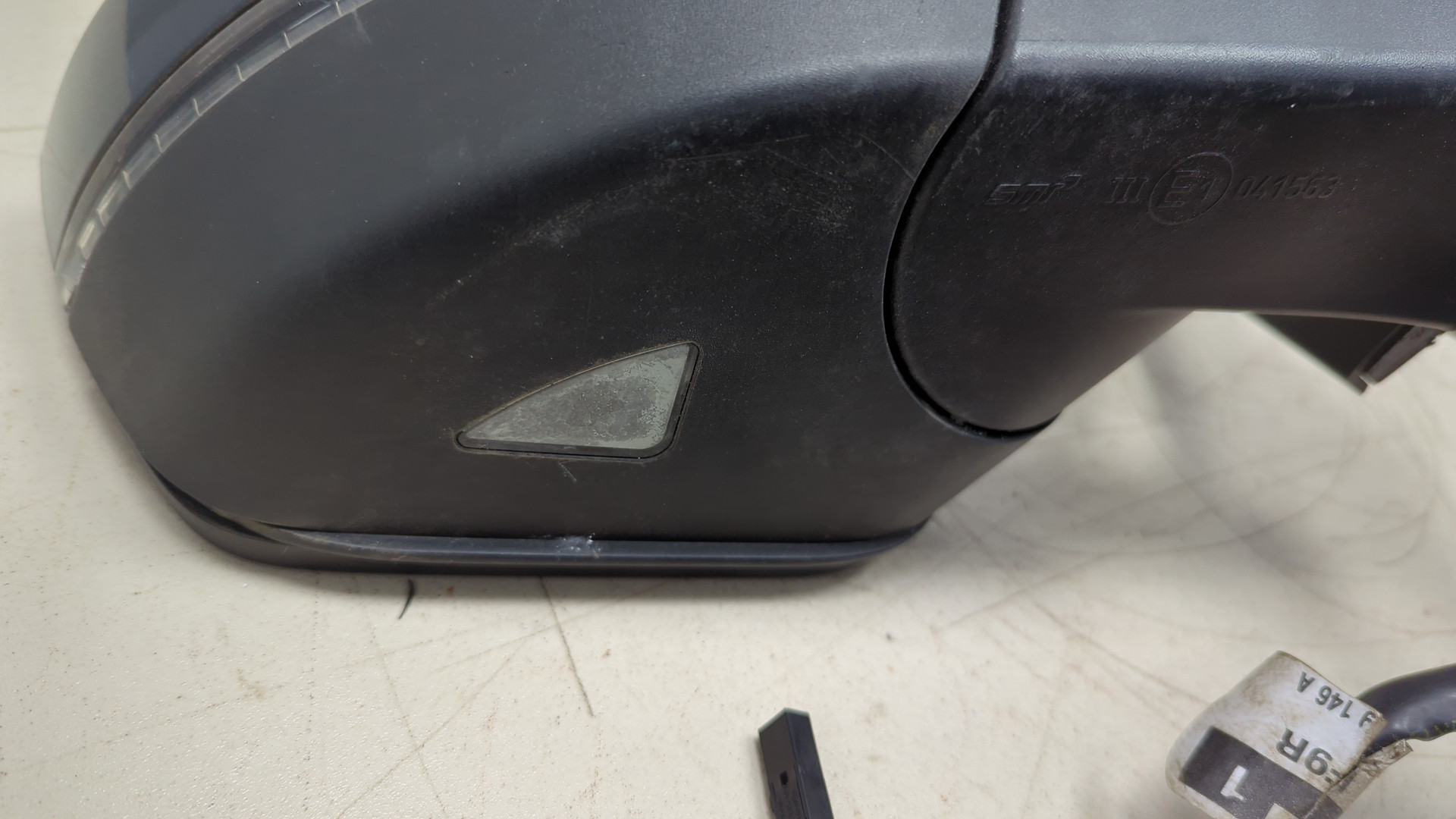 Зеркало правое электрическое