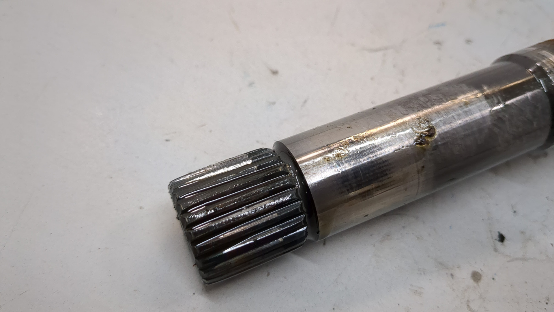 Полуось передняя правая