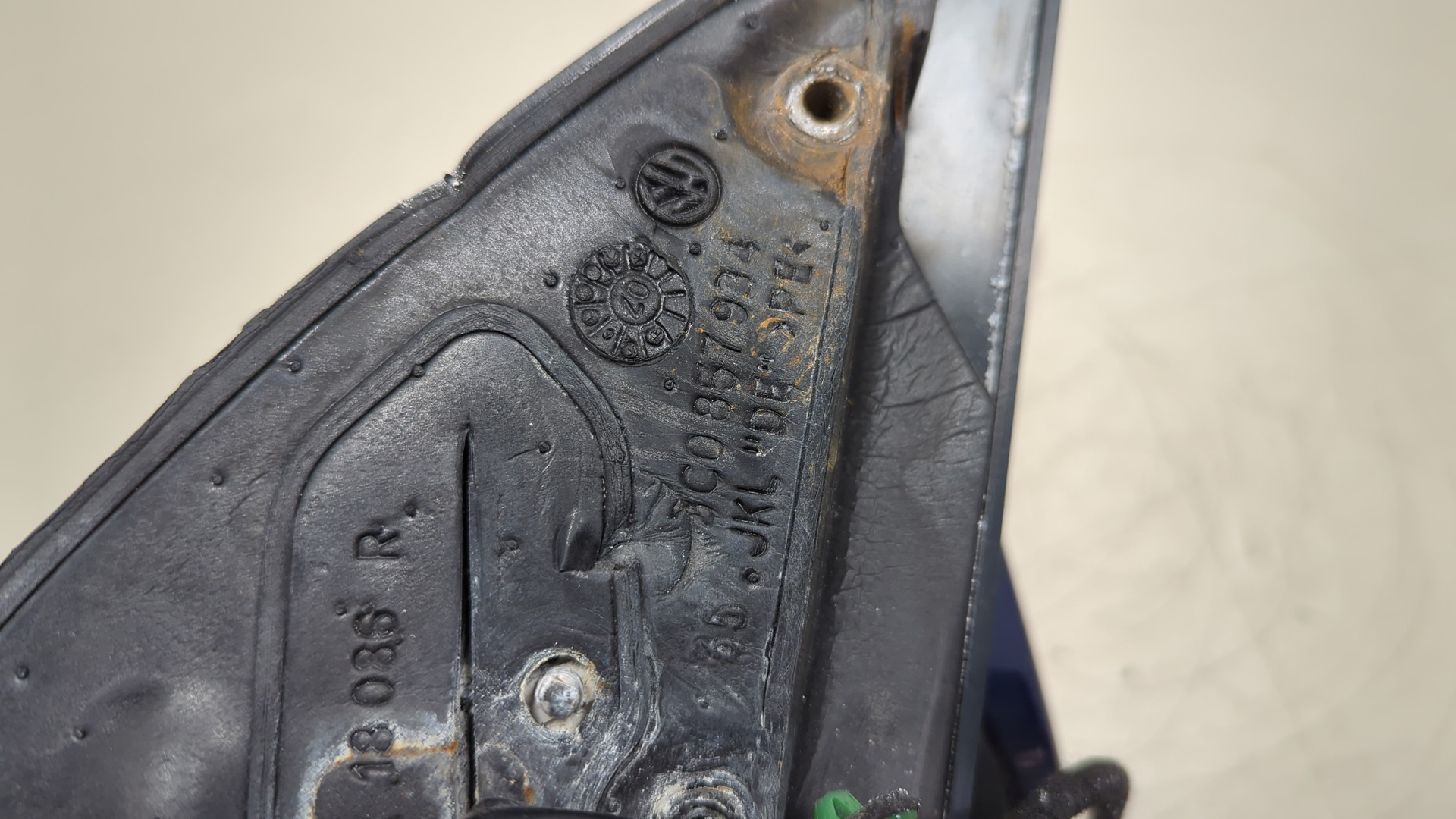 Зеркало правое электрическое