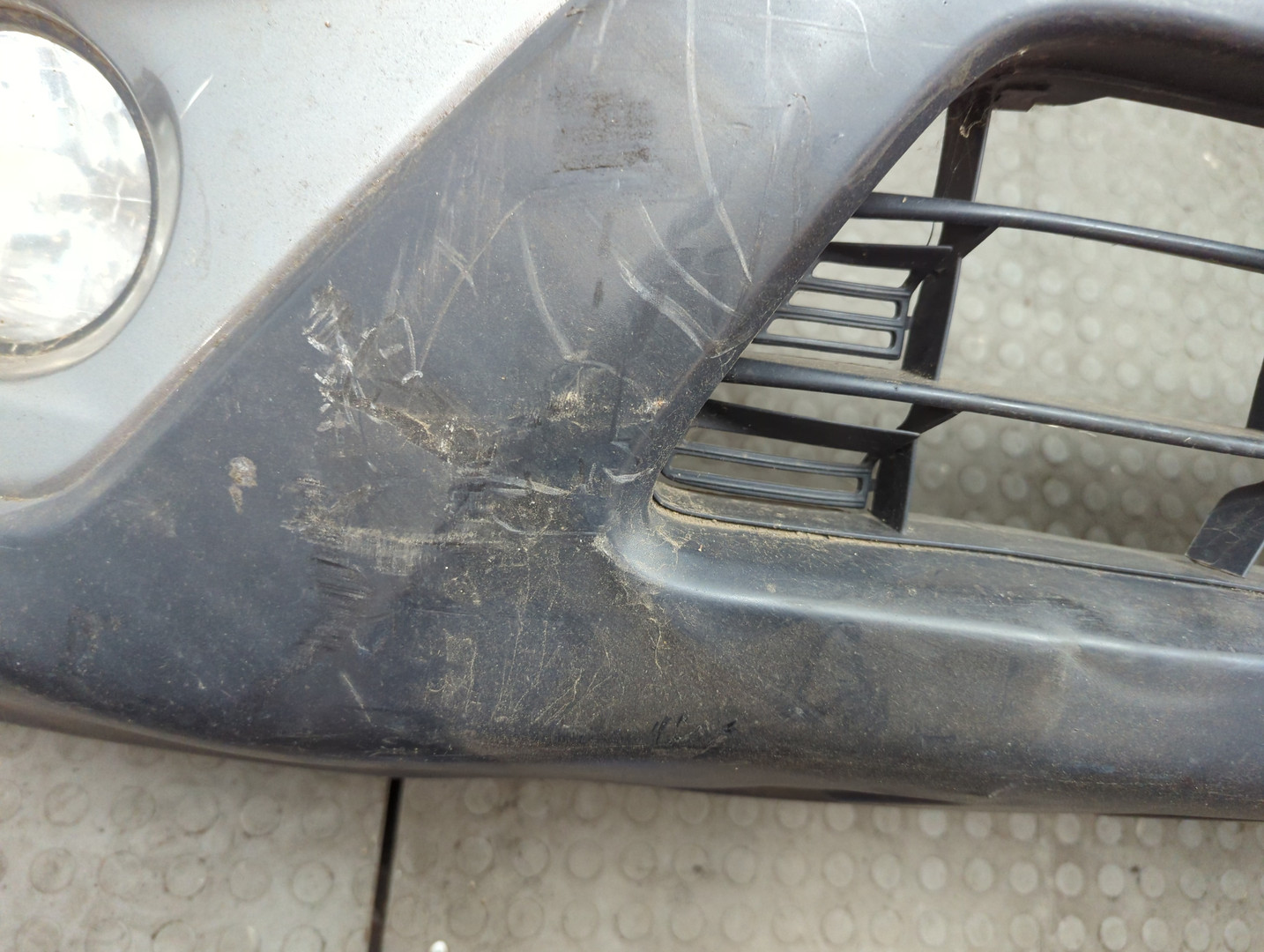 Бампер передний