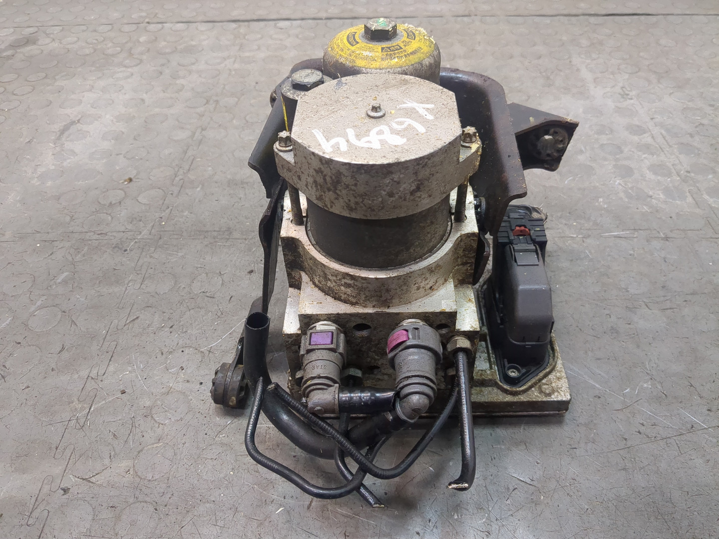 Блок ABS (насос)