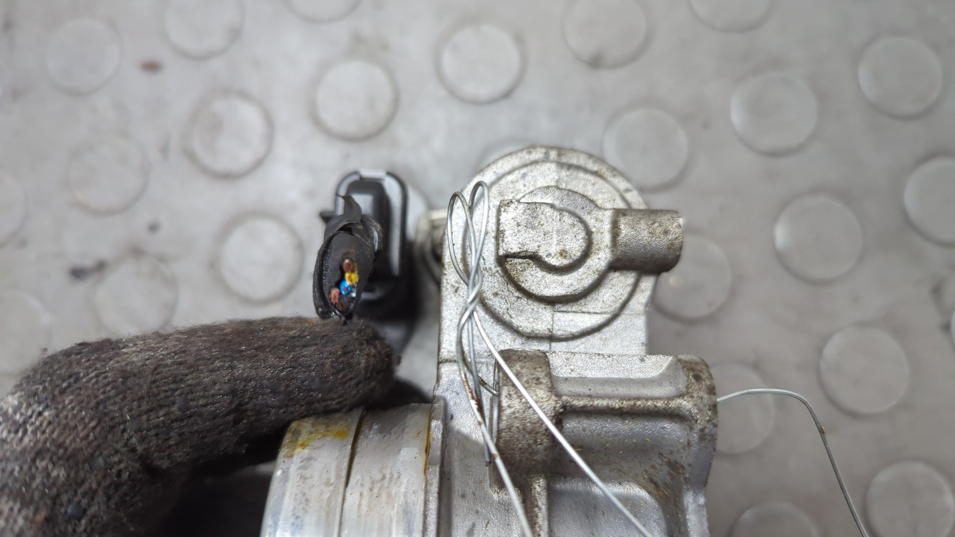 Заслонка дроссельная электрическая