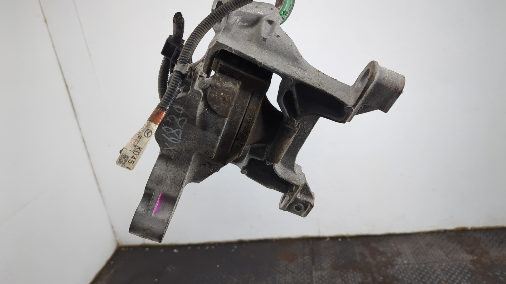 Опора двигателя