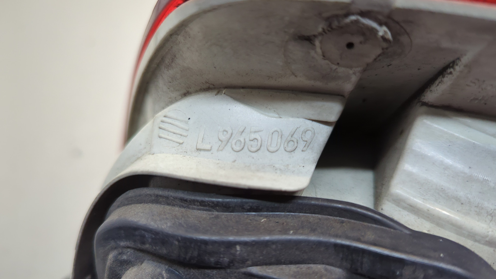 Фонарь задний левый