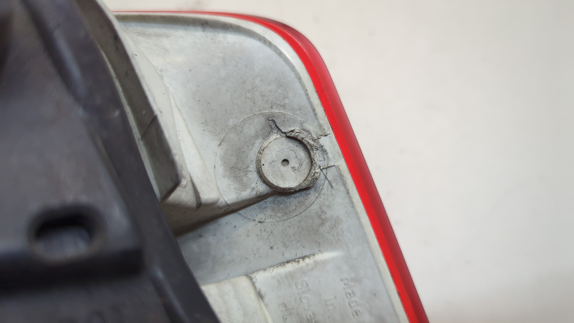 Фонарь задний левый