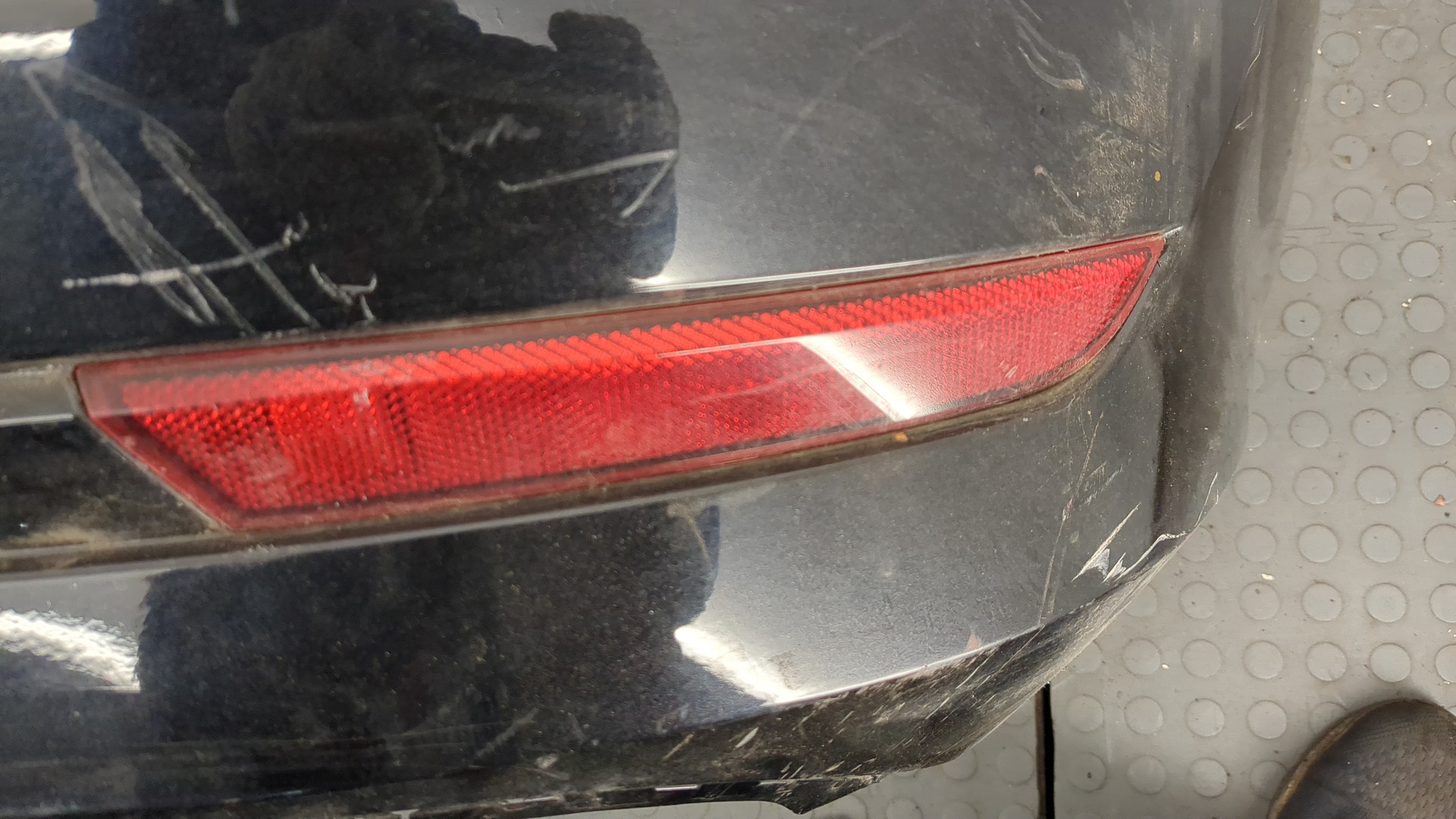 Бампер задний