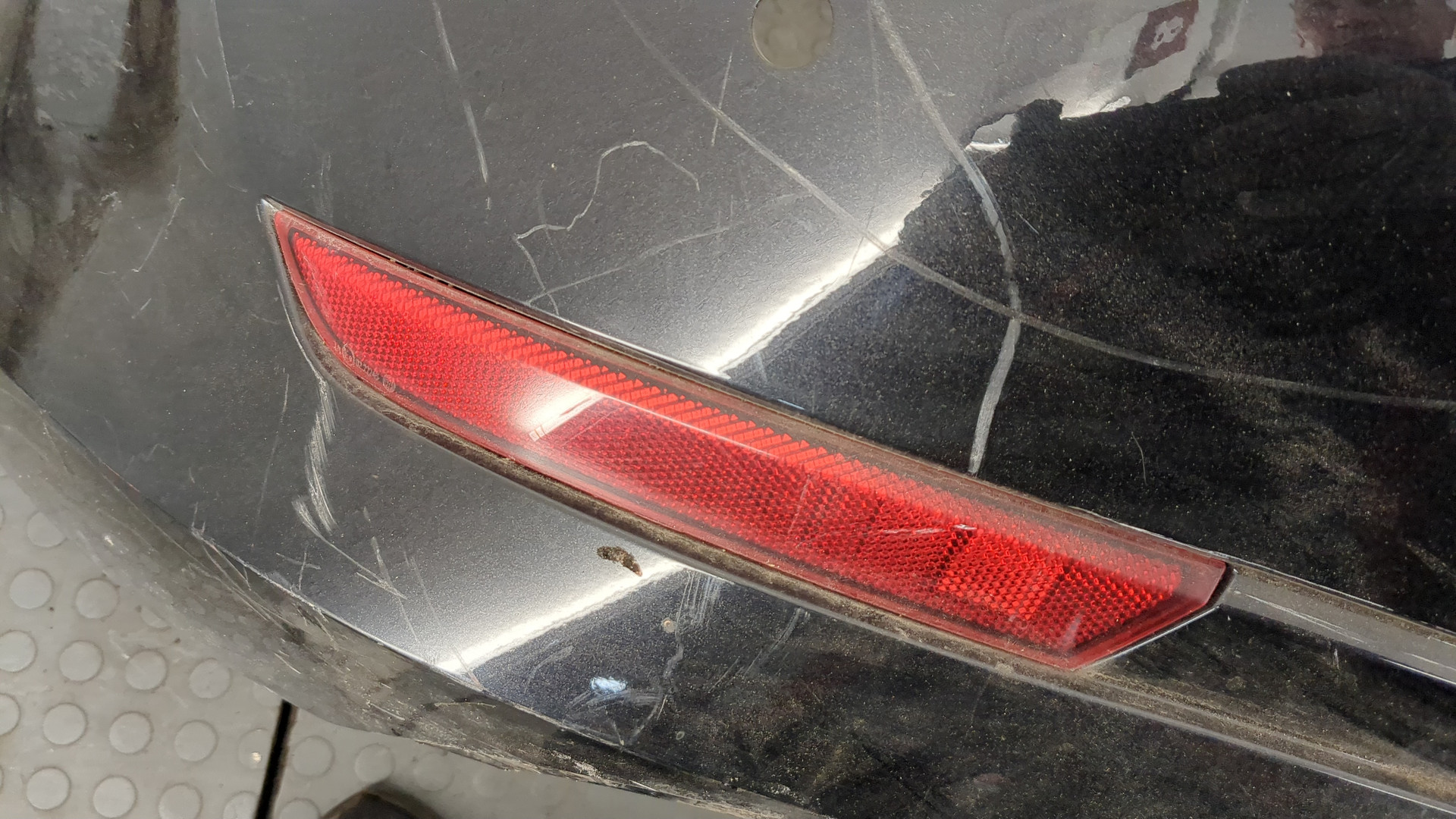 Бампер задний