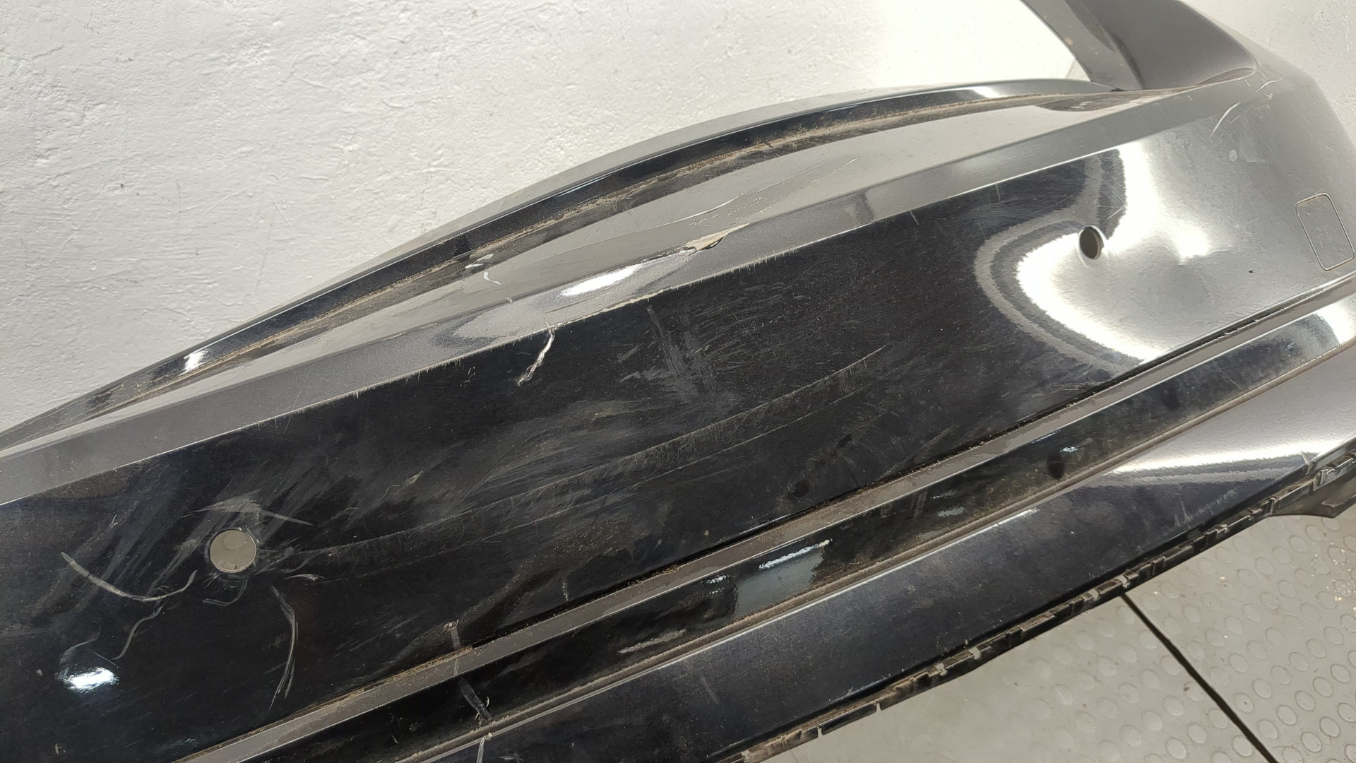 Бампер задний