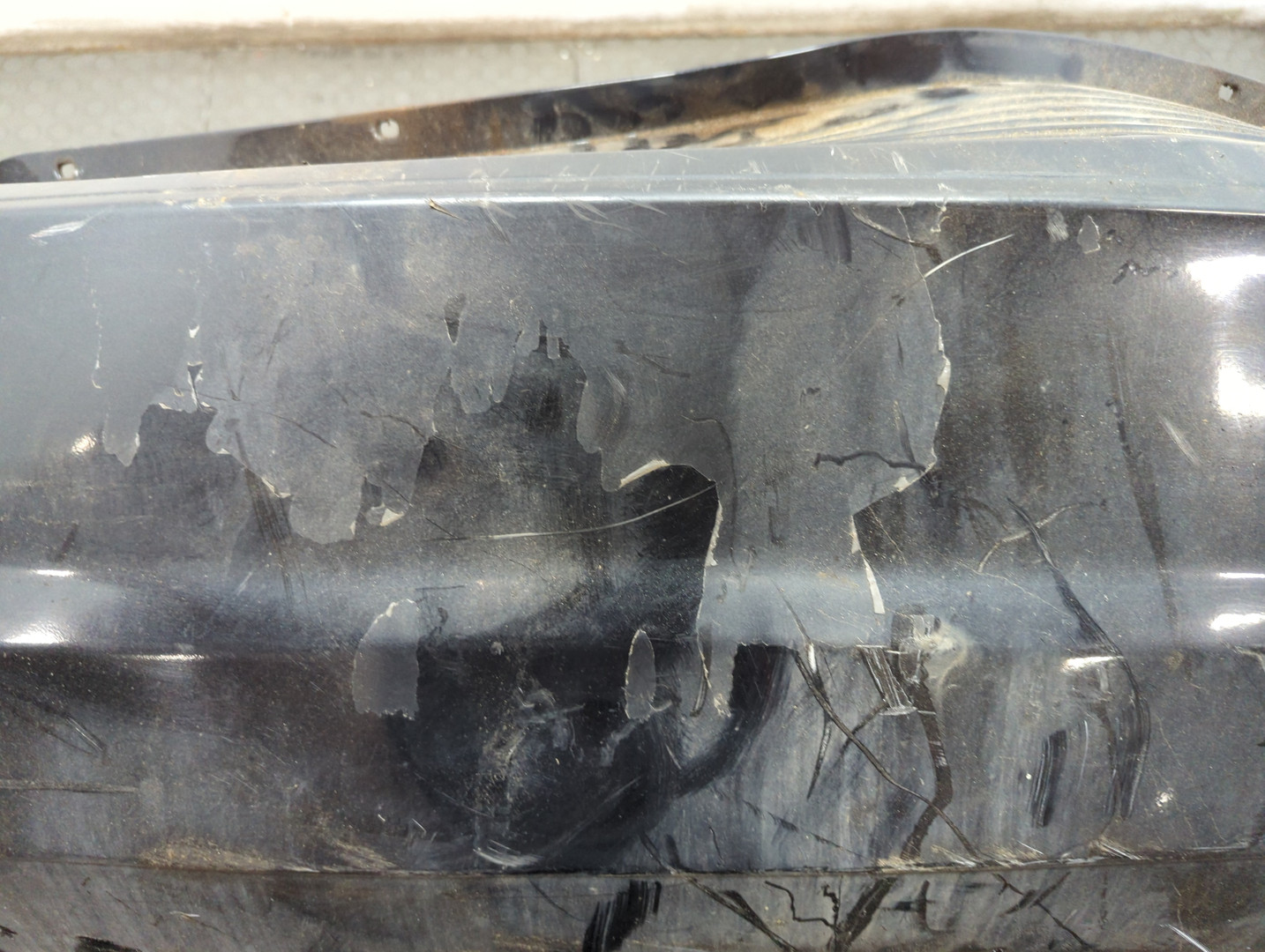 Бампер задний