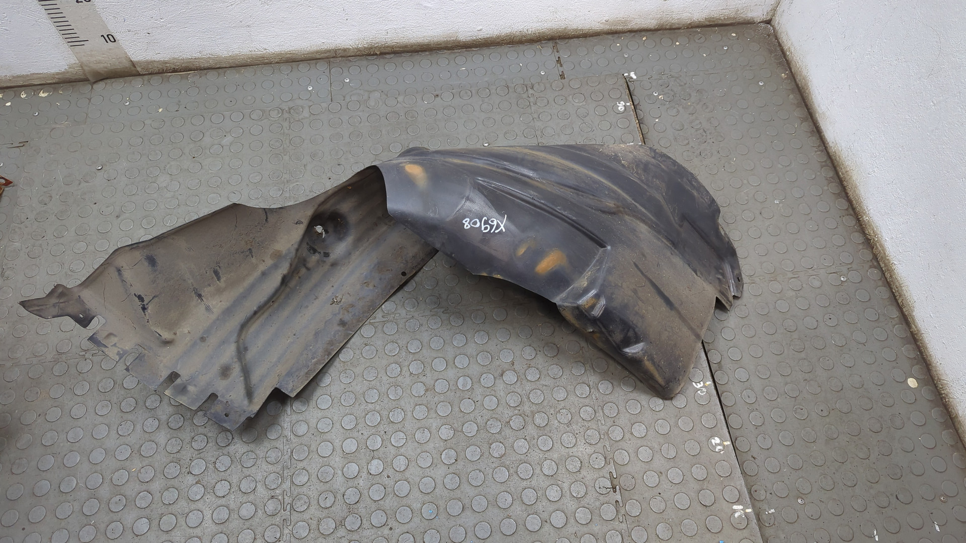 Локер передний правый