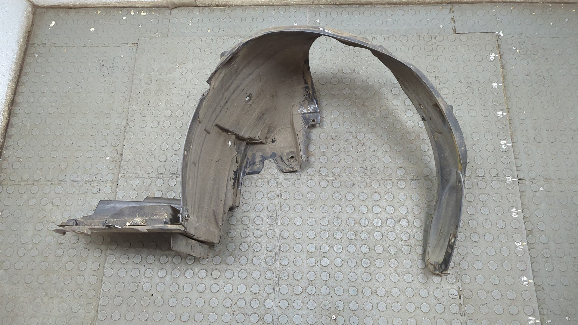 Локер передний левый