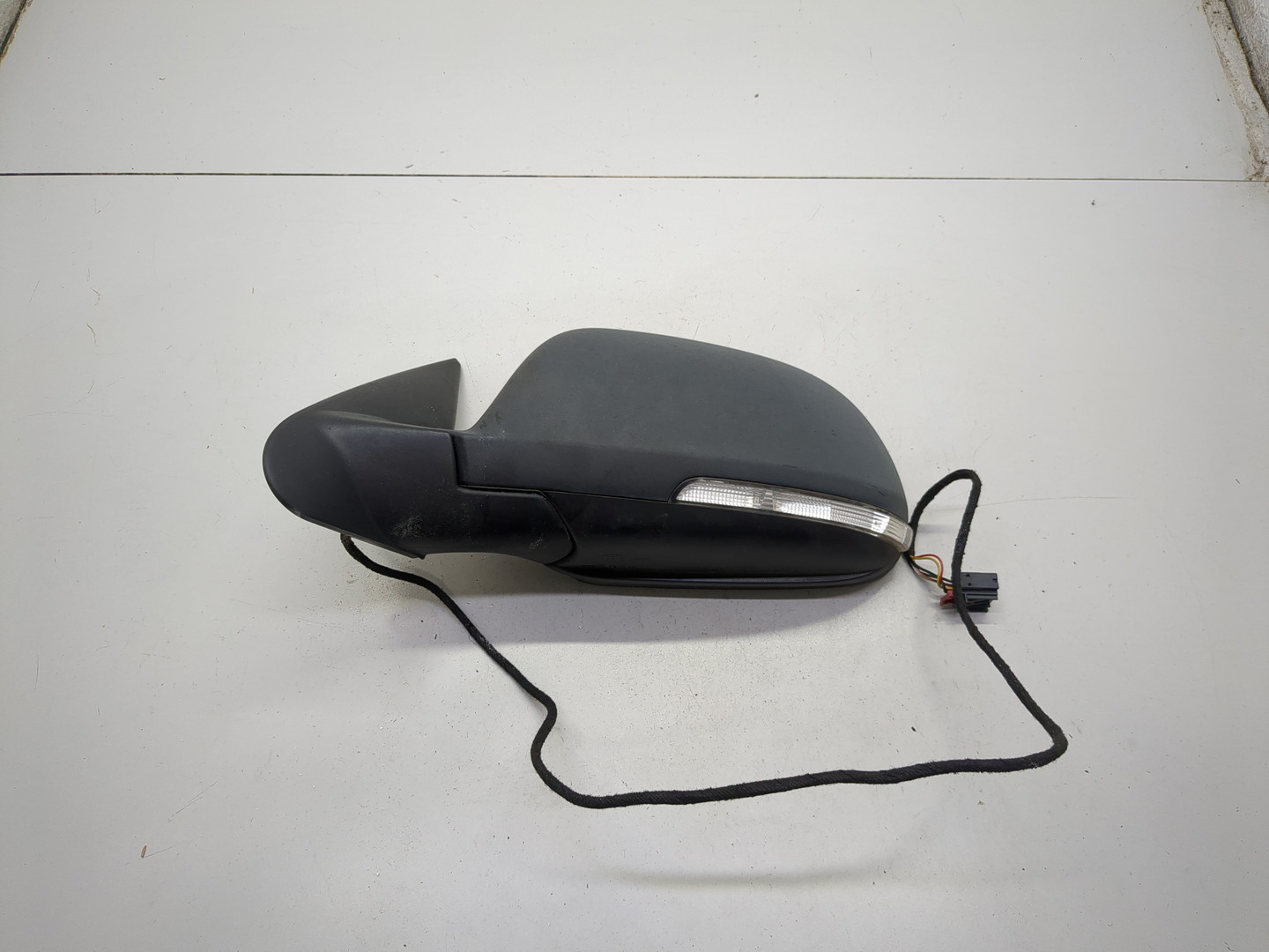 Зеркало левое электрическое