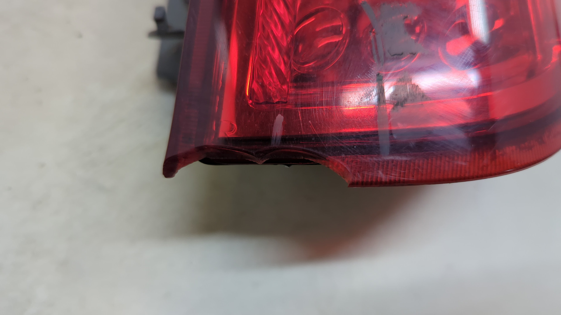 Фонарь задний правый