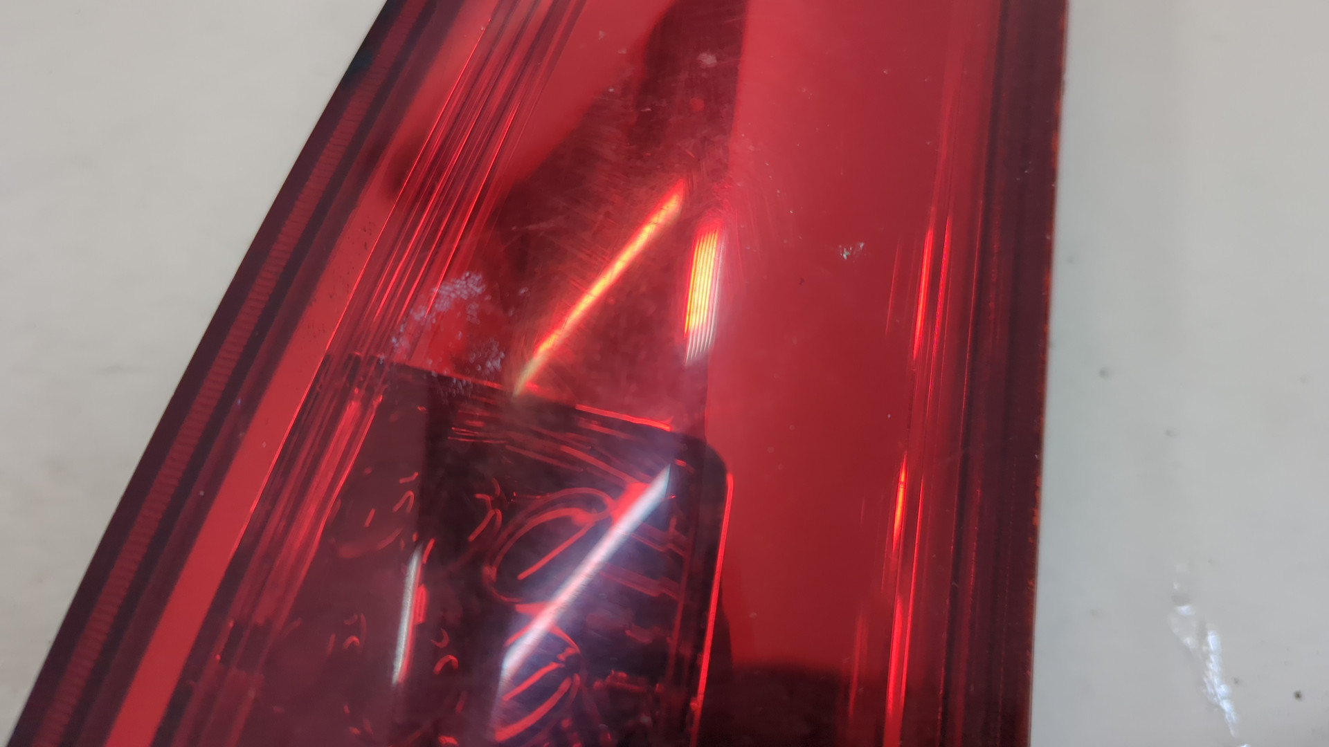 Фонарь задний правый