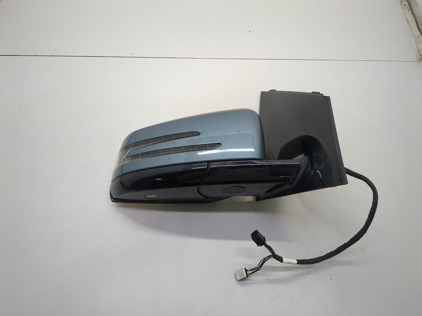 Зеркало правое электрическое