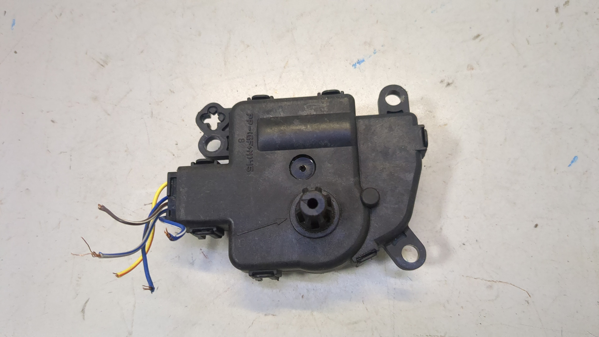 Моторчик заслонки печки