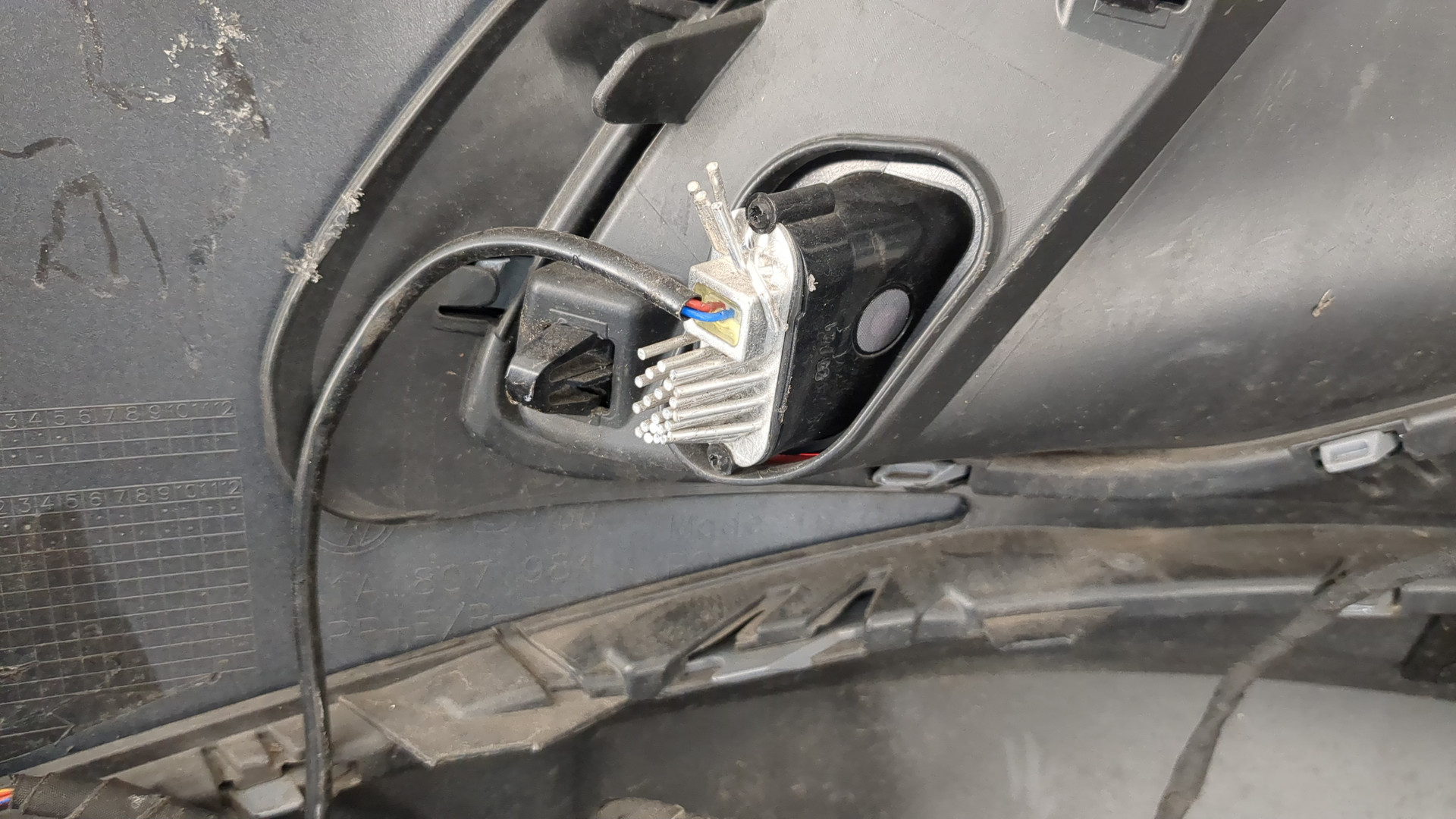 Бампер задний