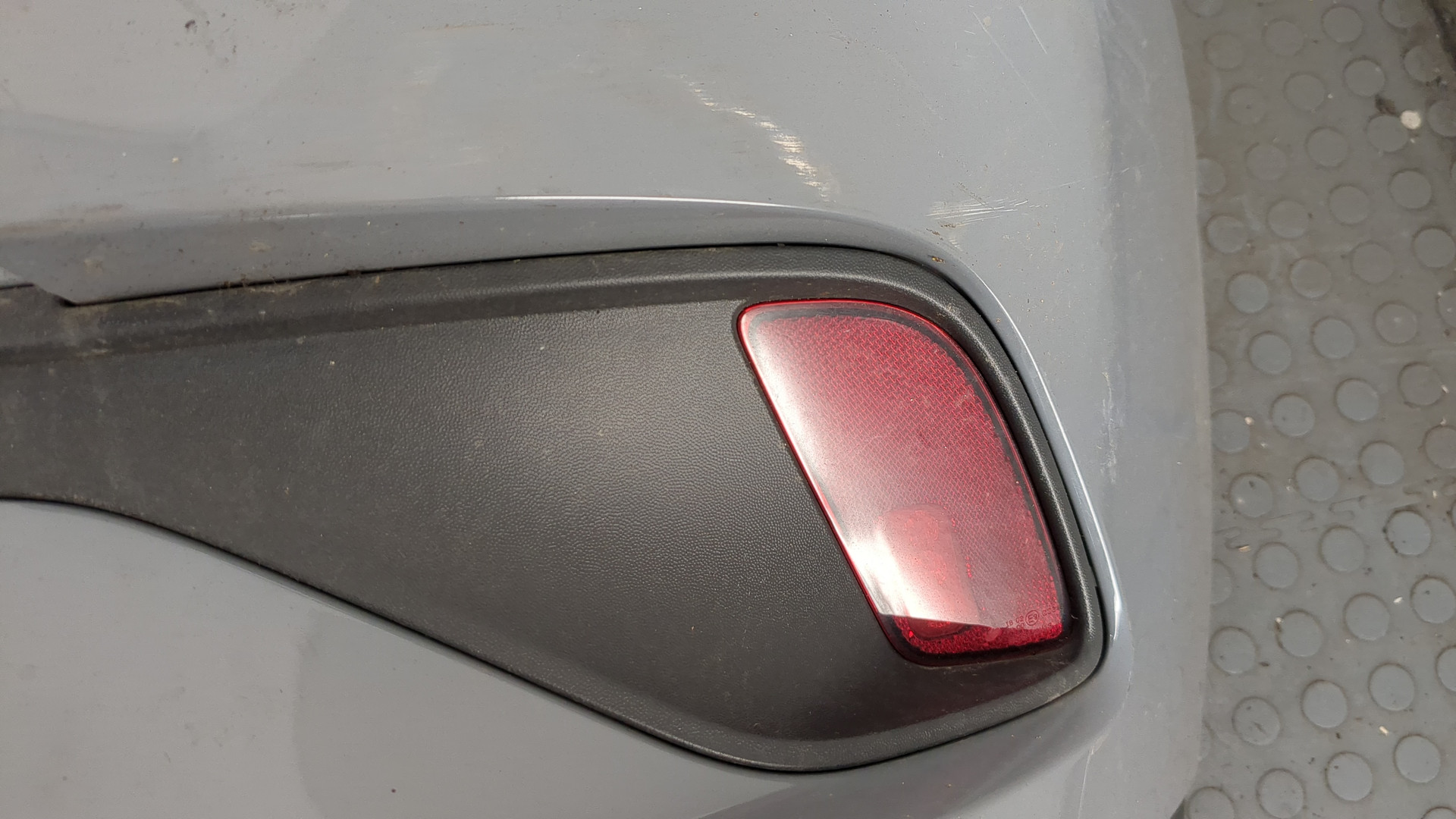 Бампер задний