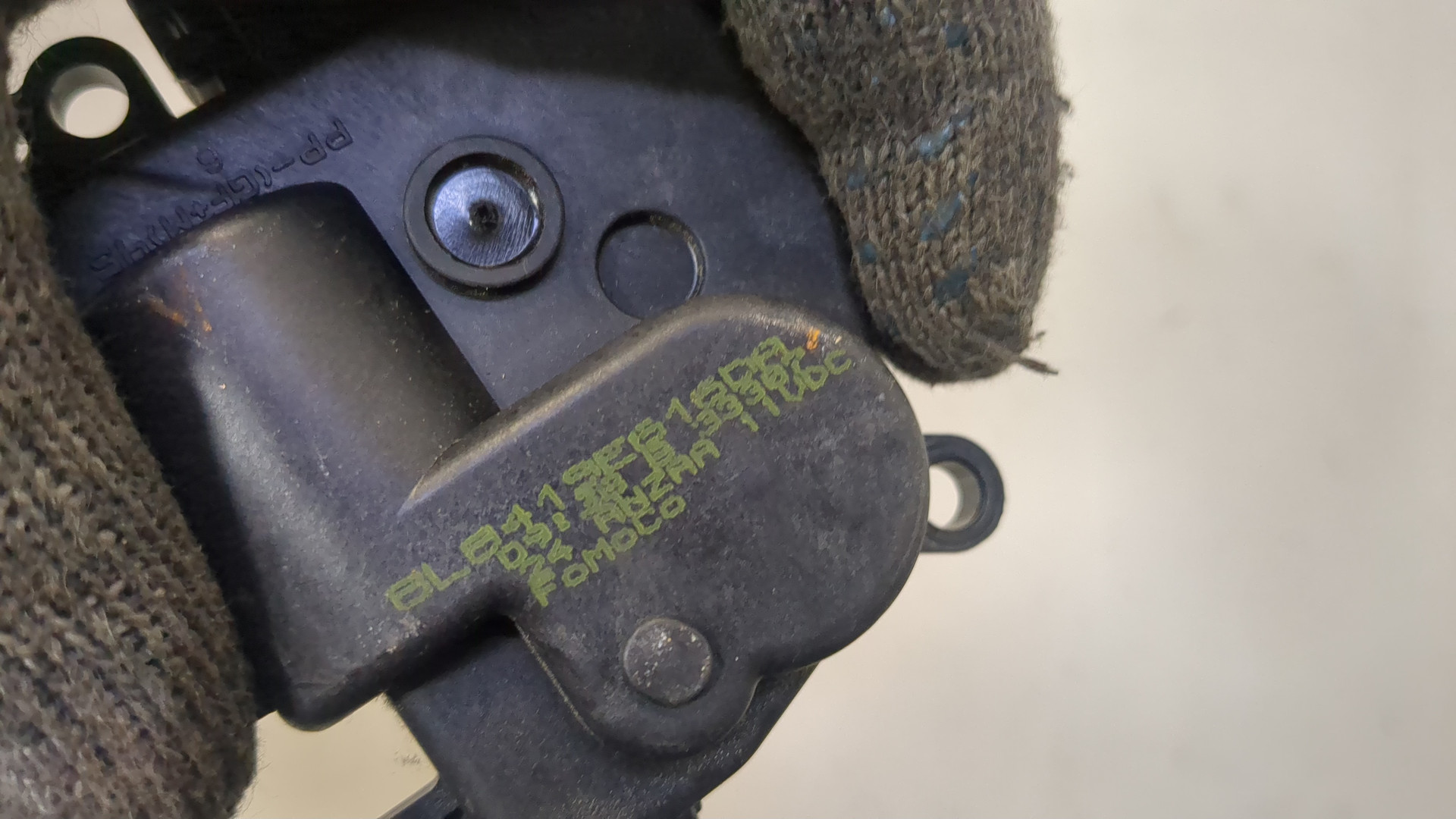 Моторчик заслонки печки