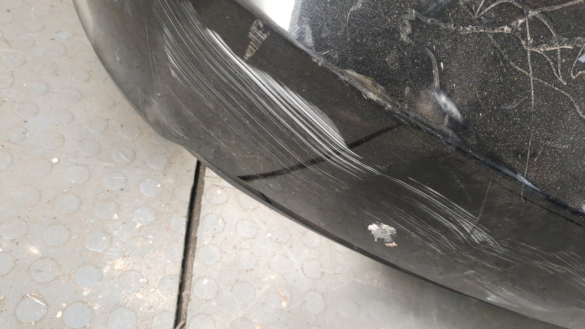 Бампер задний