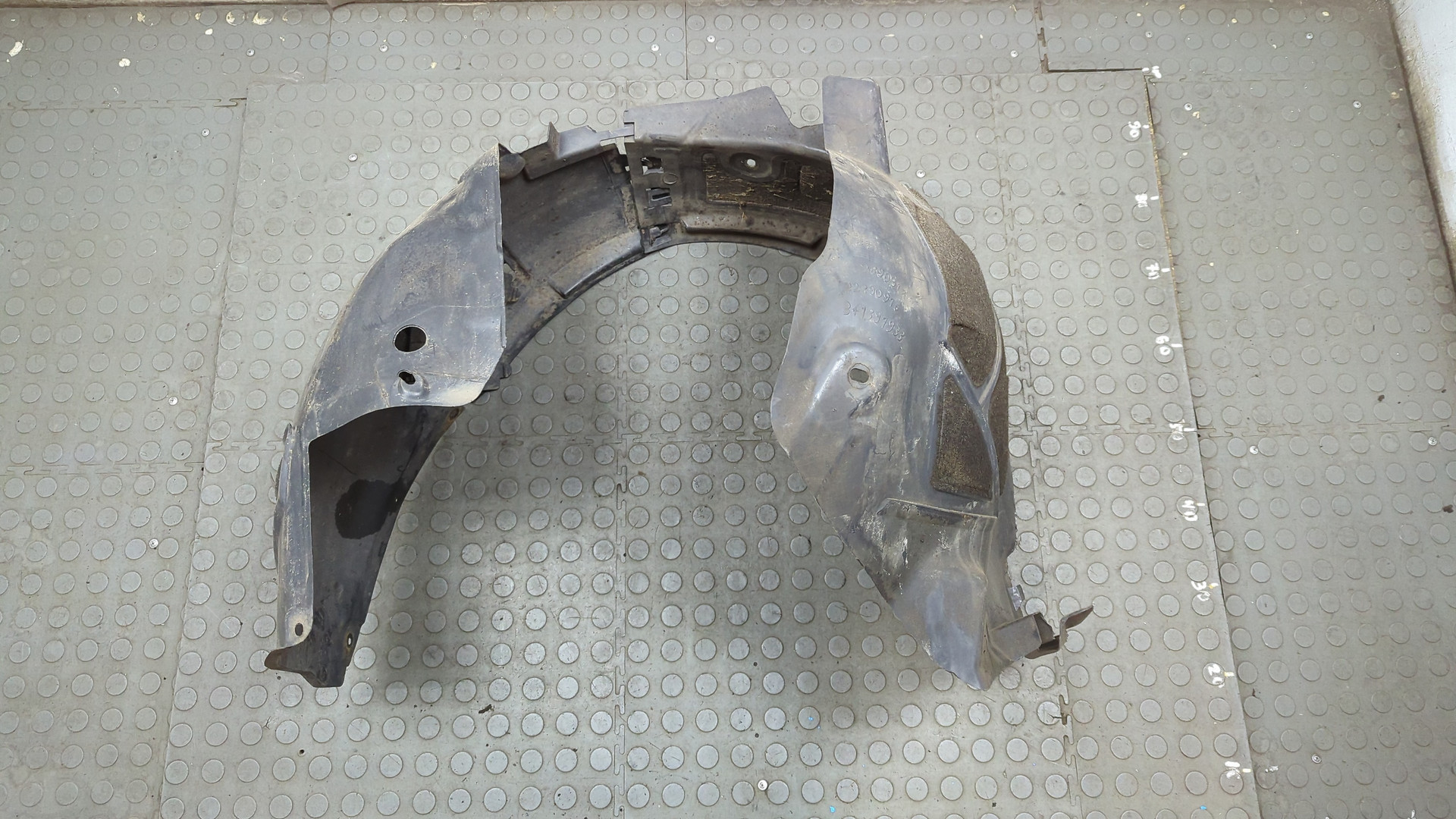 Локер передний правый