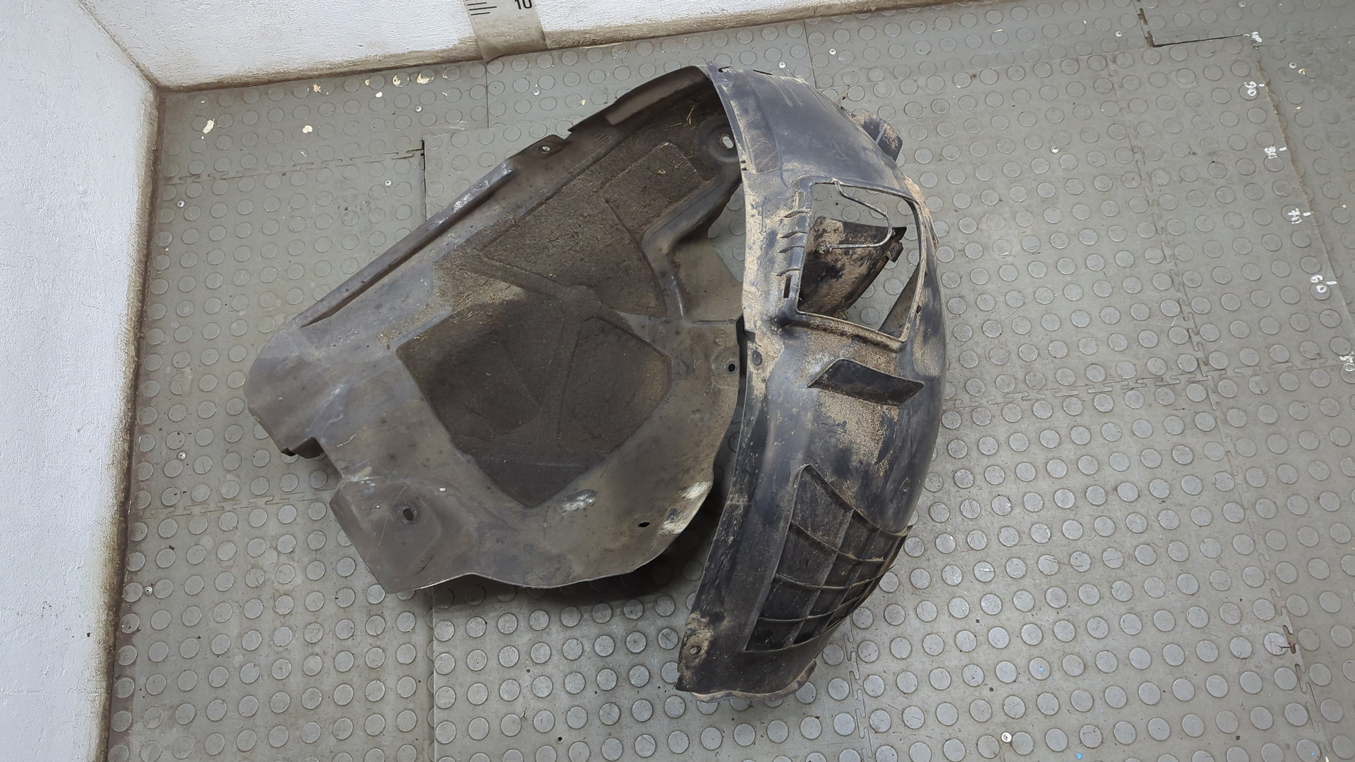 Локер передний правый