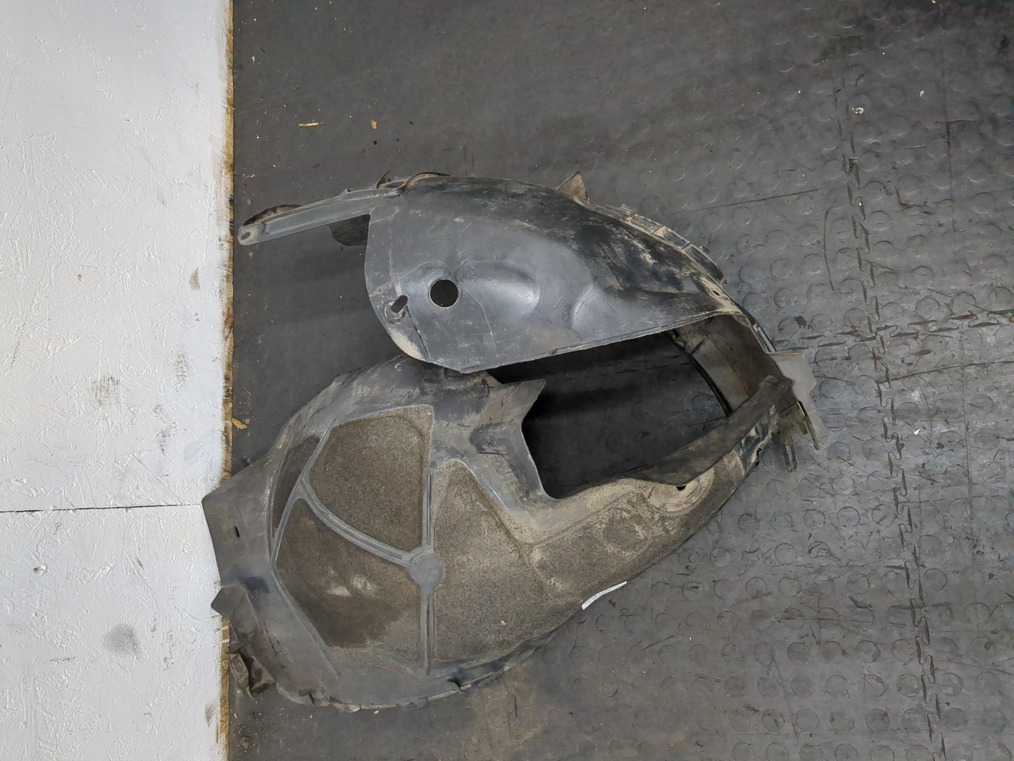 Локер передний правый