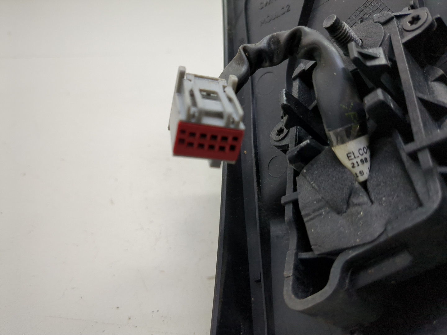 Зеркало правое электрическое