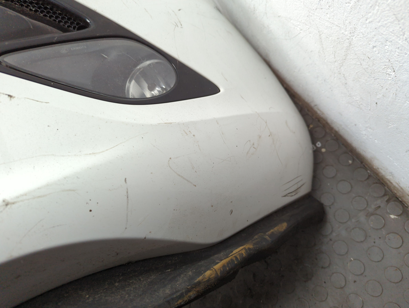 Бампер передний