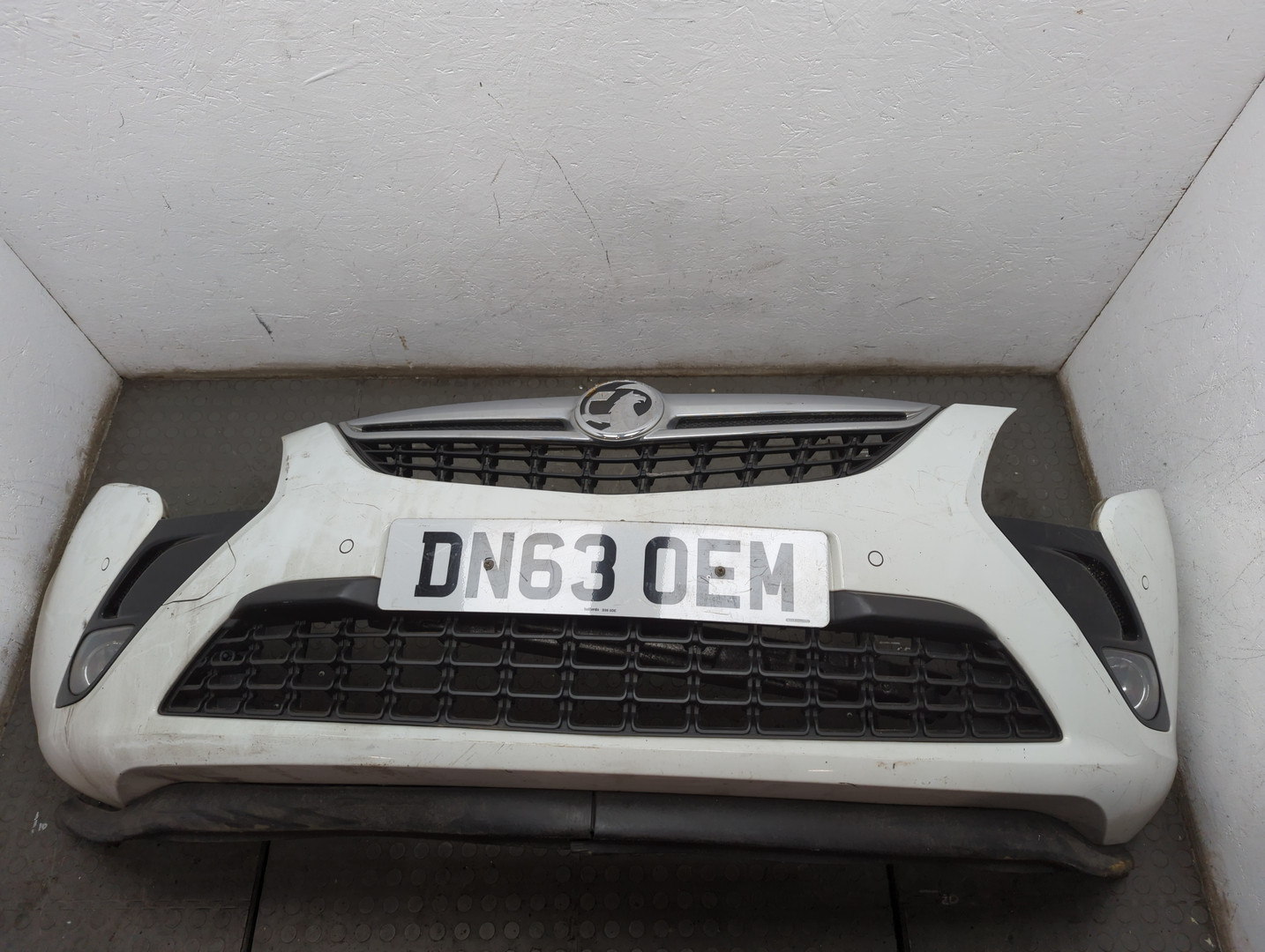 Бампер передний