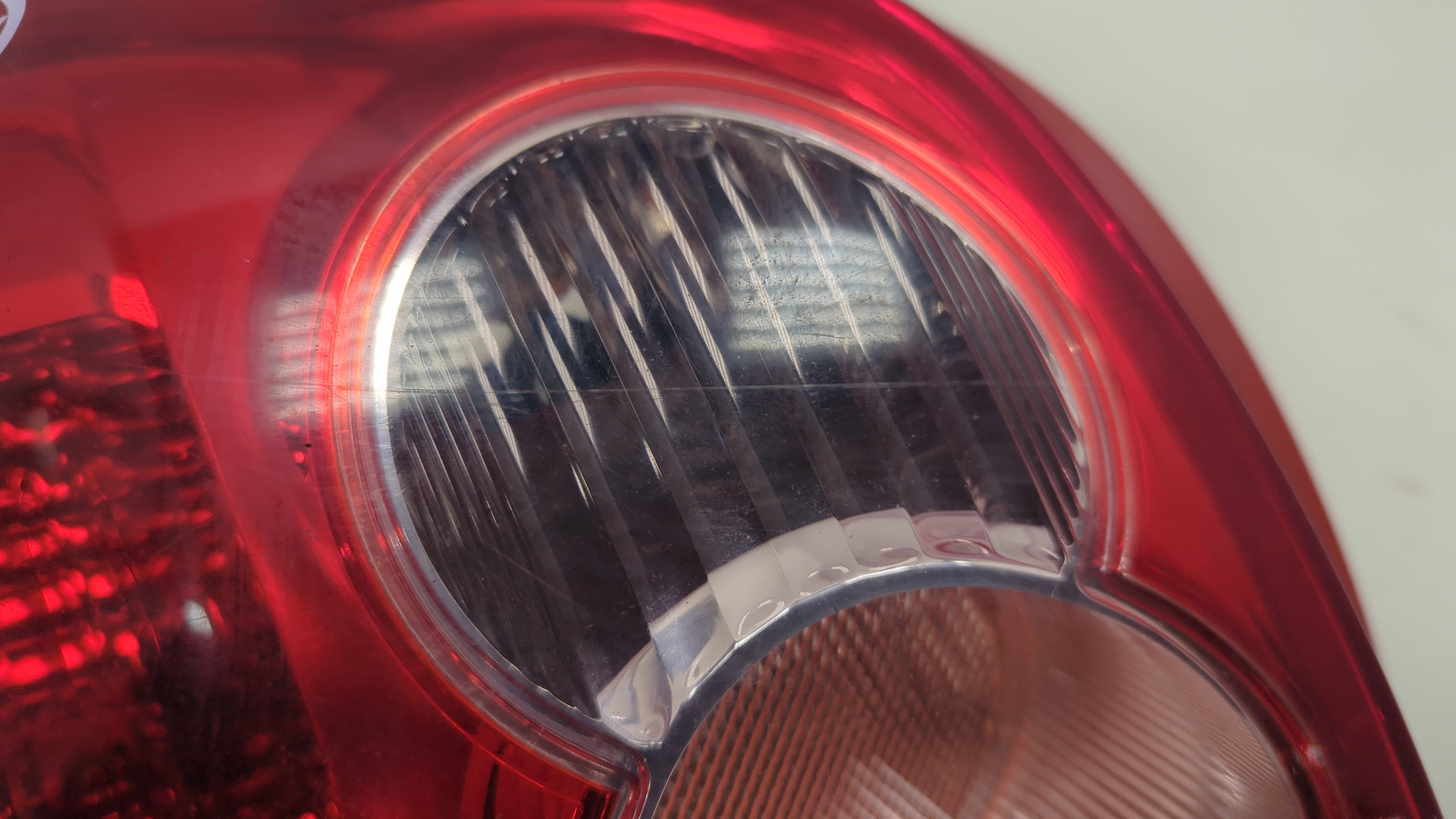 Фонарь задний левый