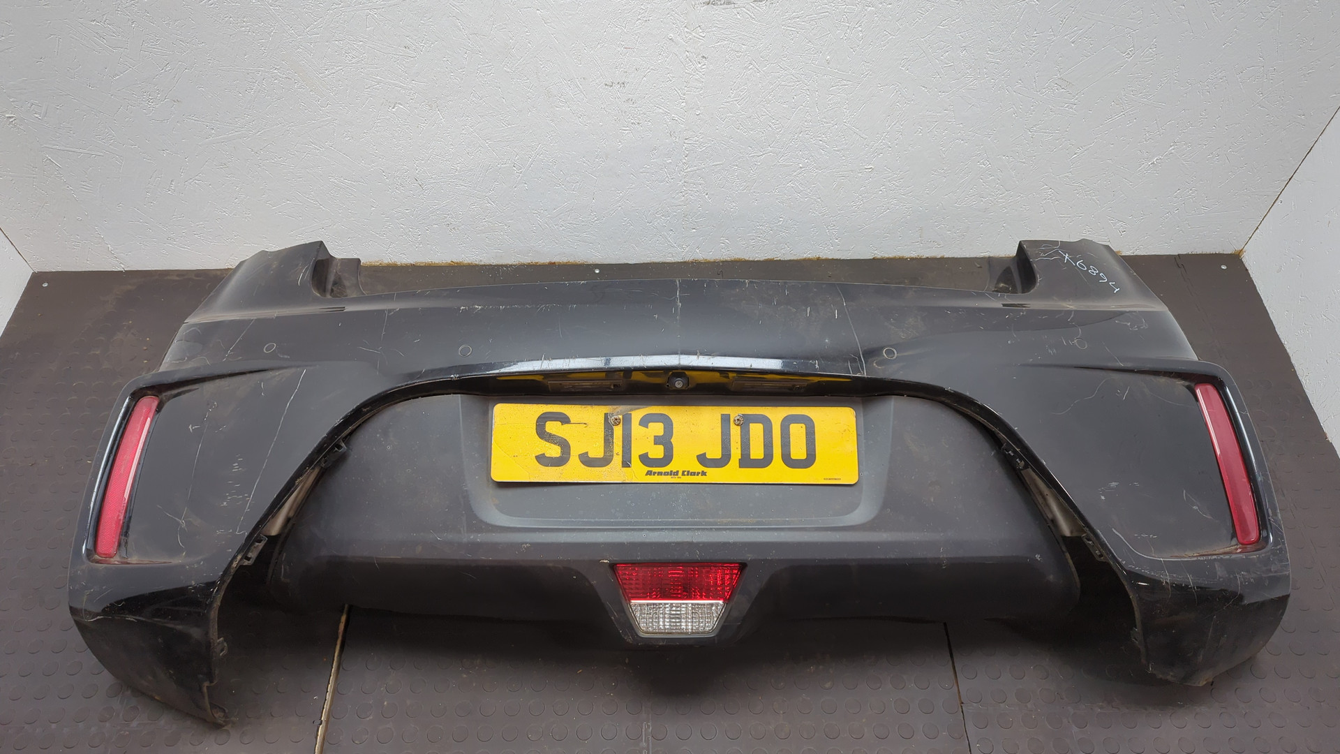 Бампер задний