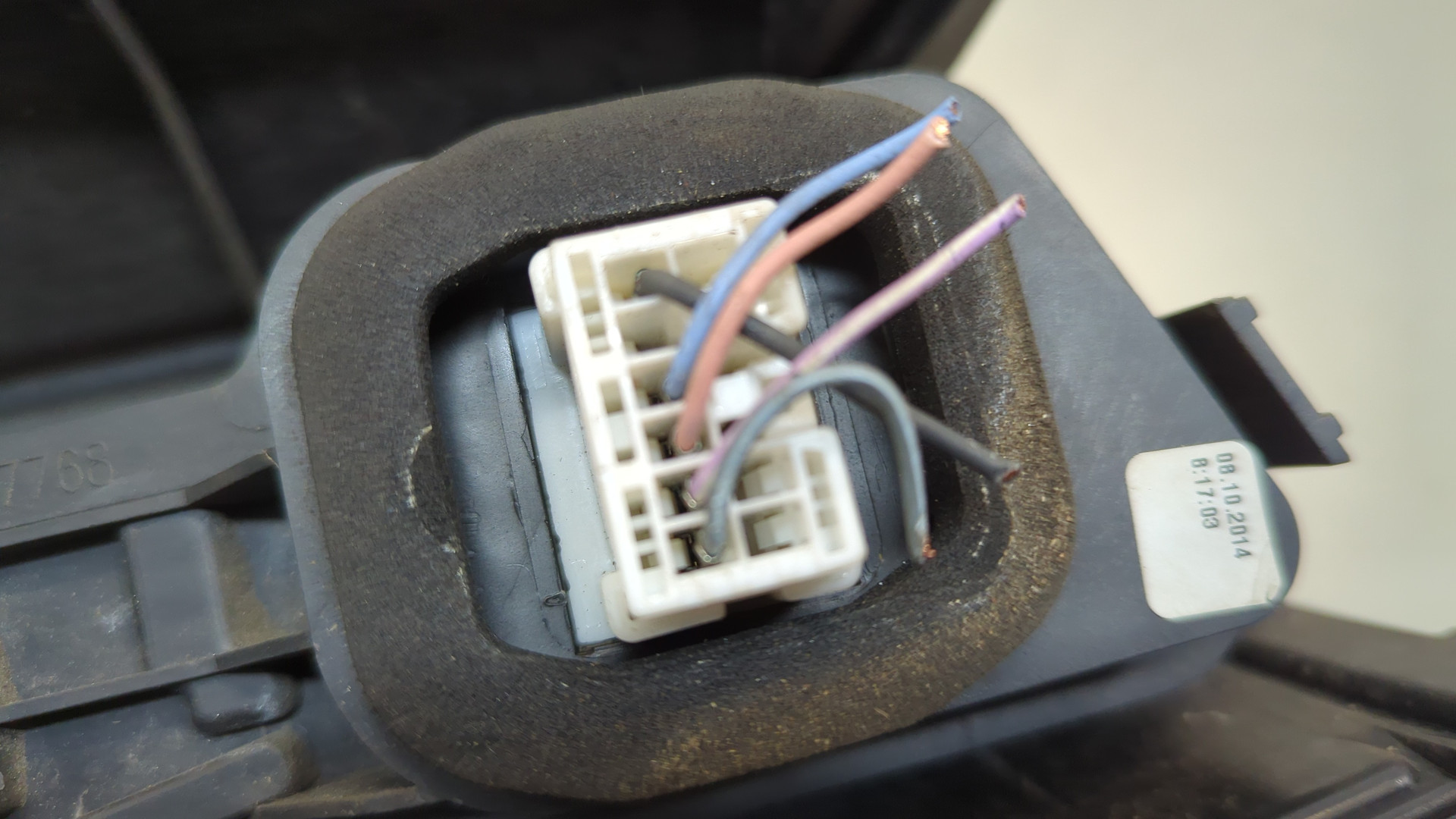 Фонарь задний левый