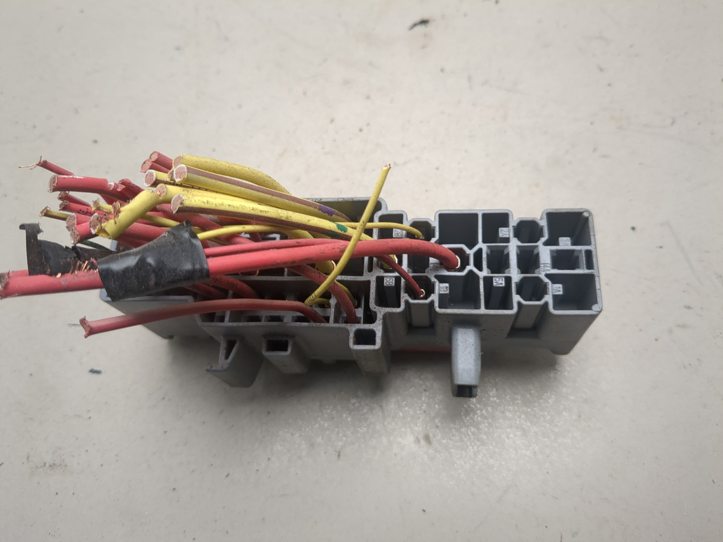 Блок предохранителей