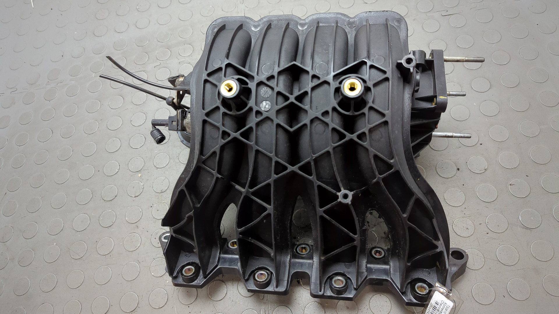 Коллектор впускной