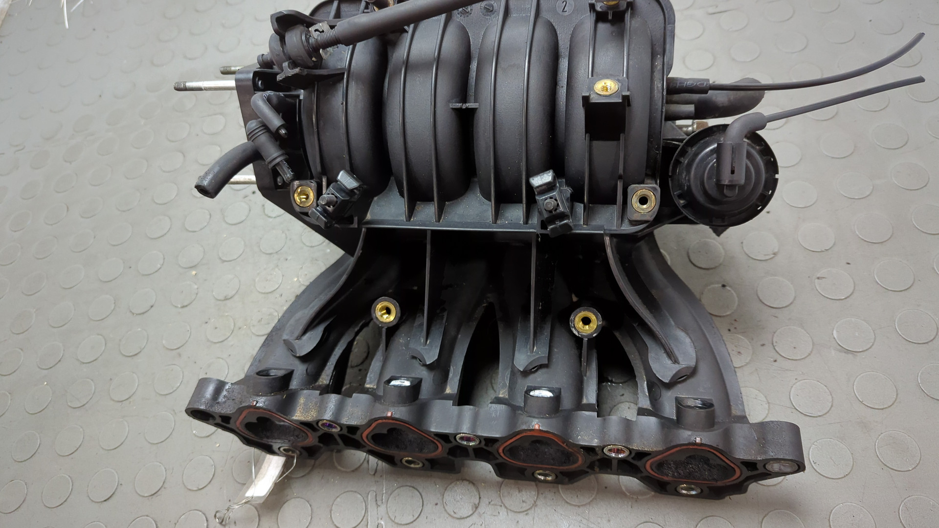 Коллектор впускной