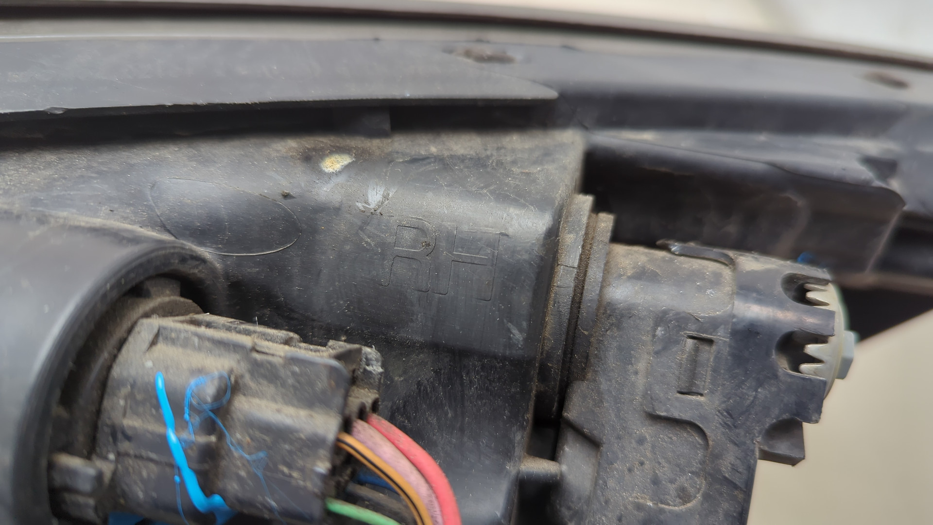 Фара правая