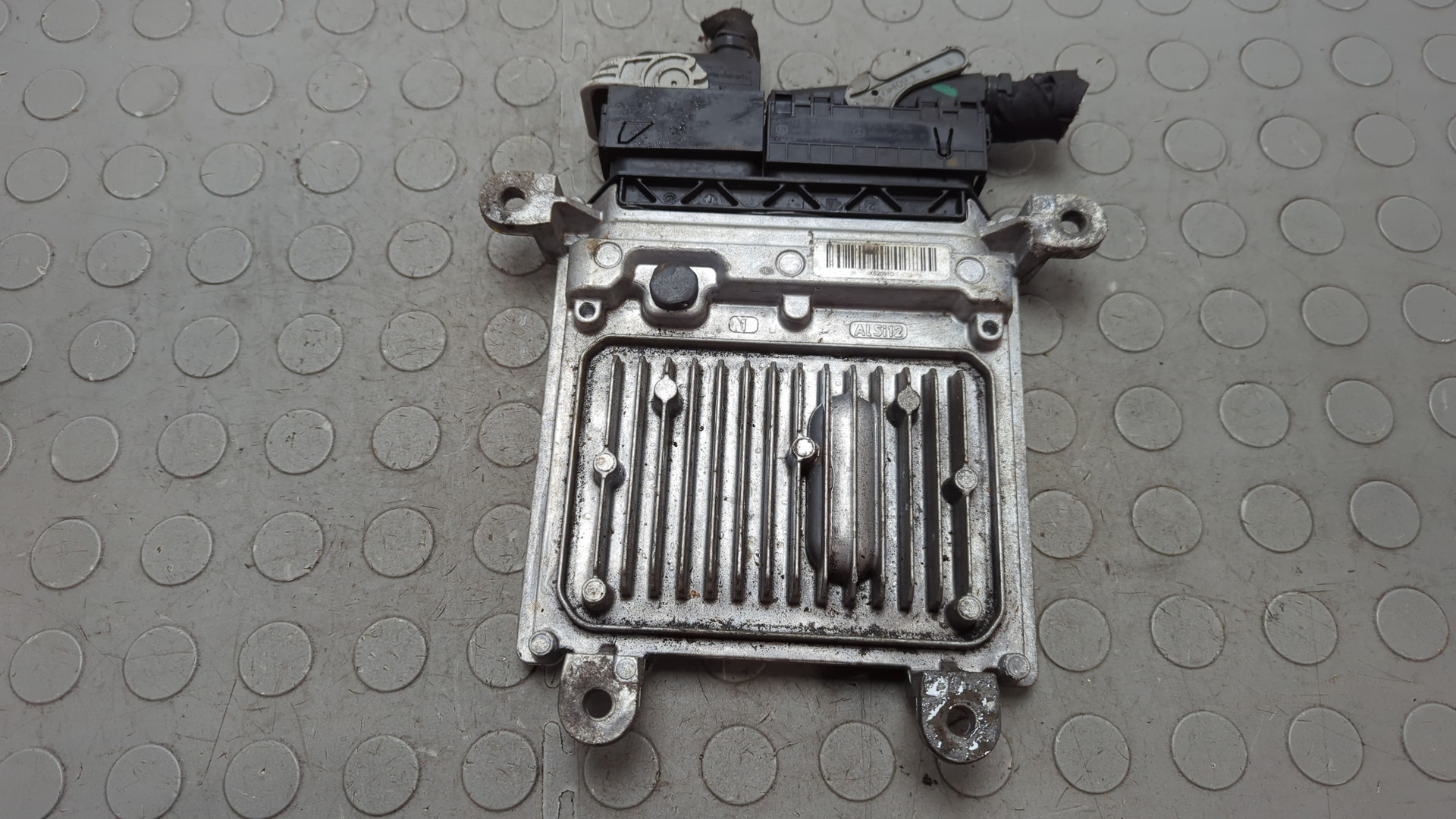 Блок управления двигателем