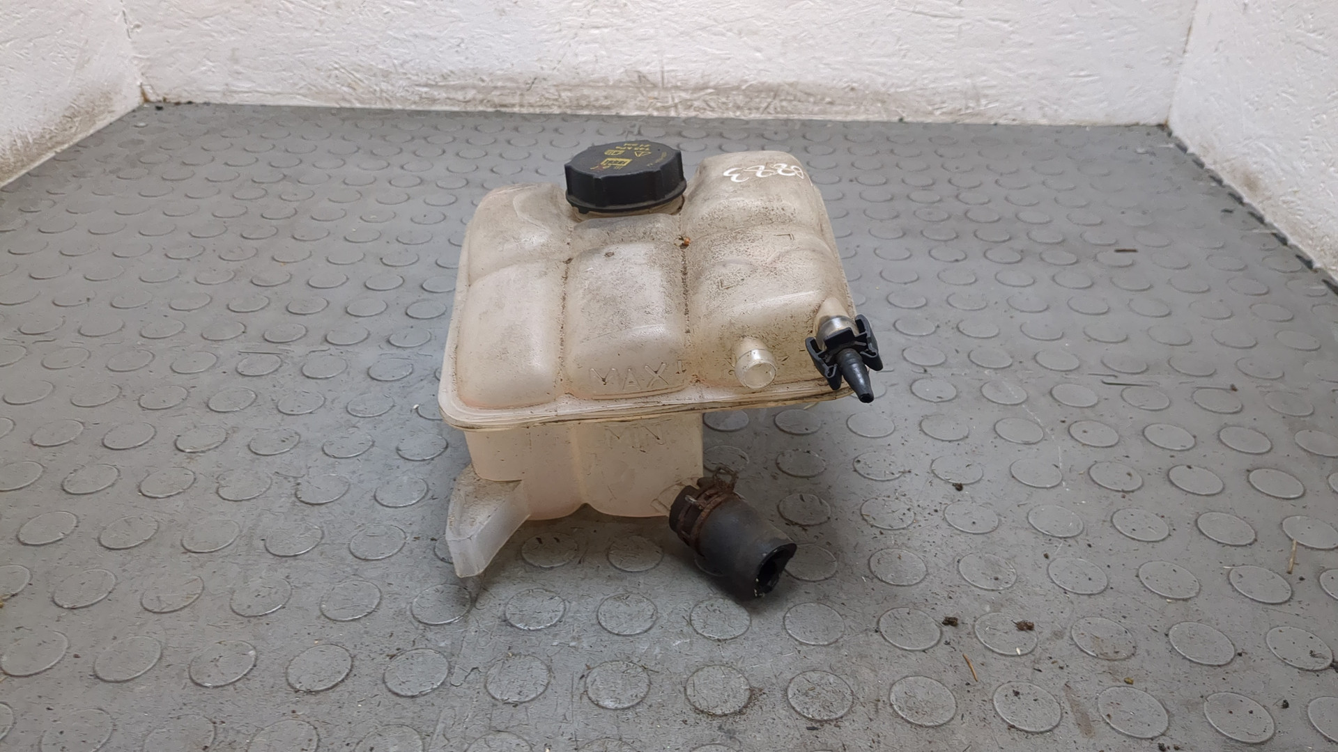 Бачок расширительный