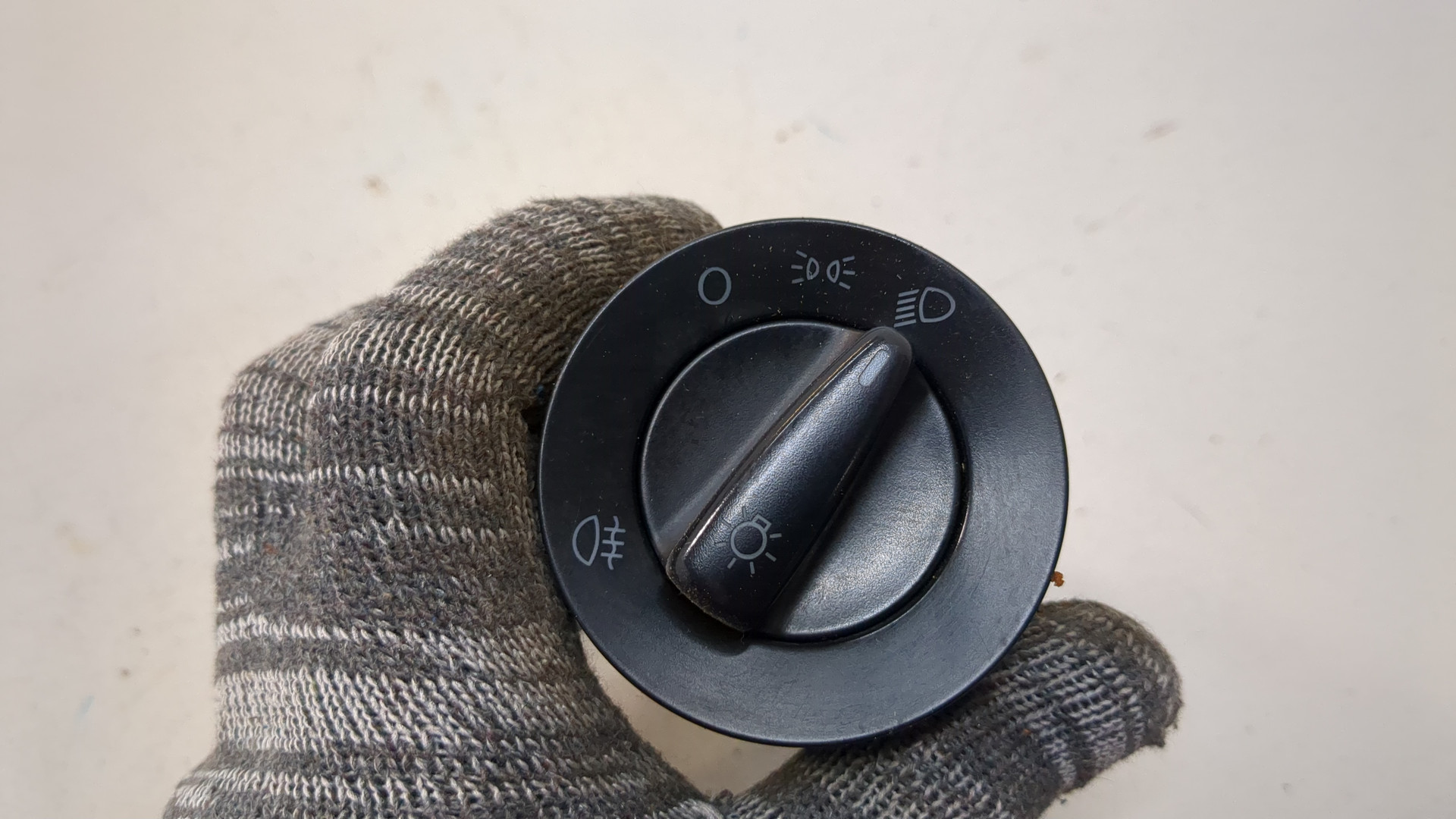 Переключатель света фар