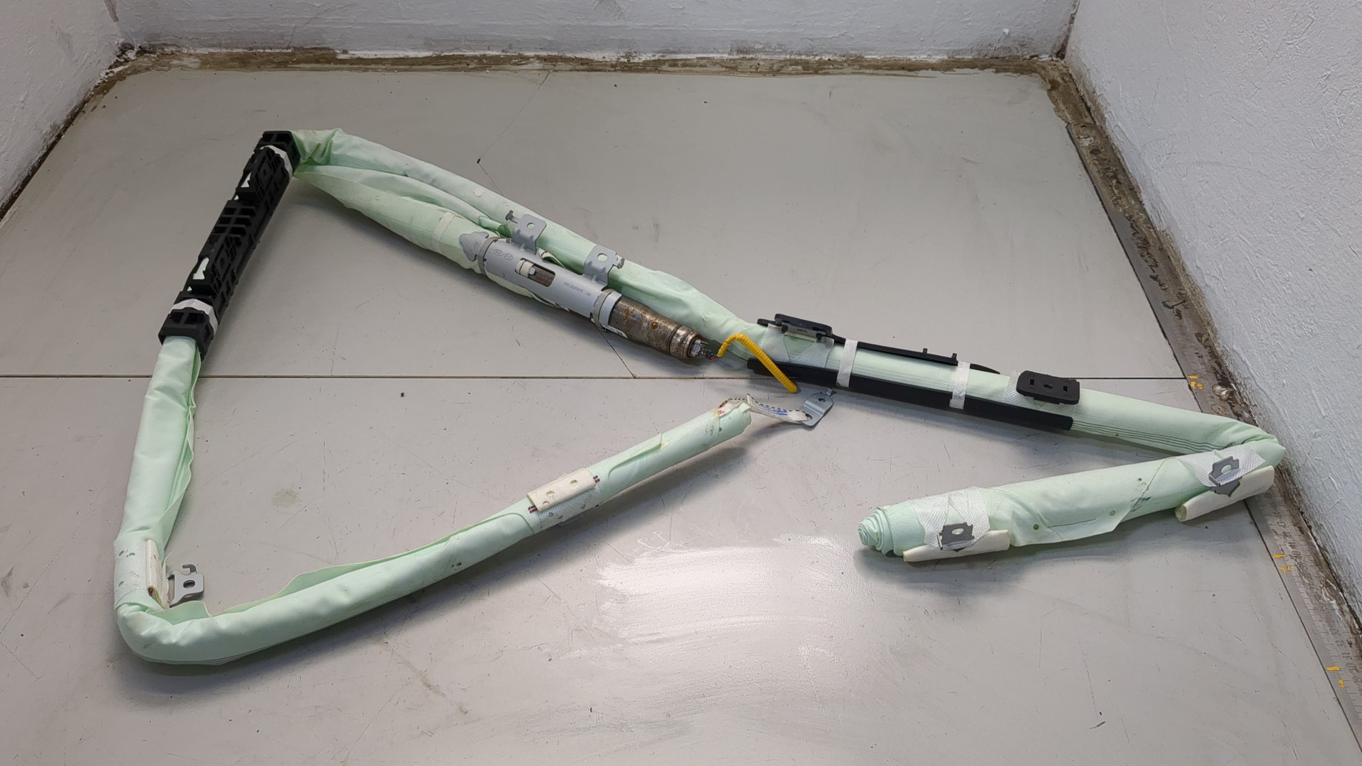 Подушка безопасности боковая (шторка)