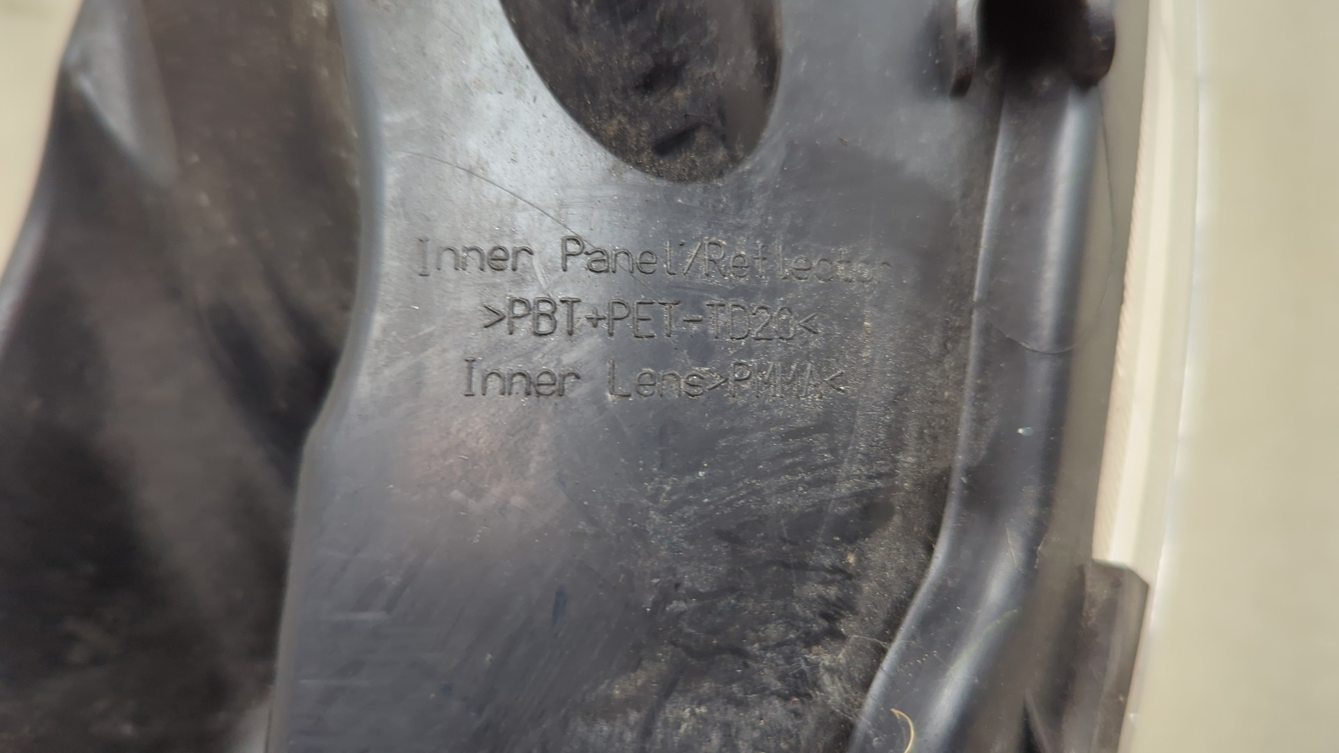 Фара противотуманная правая