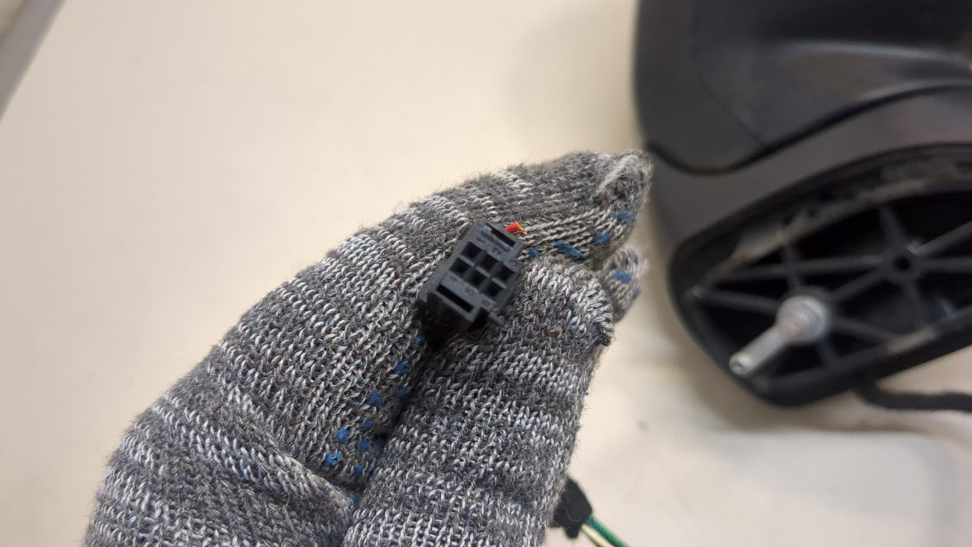 Зеркало правое электрическое