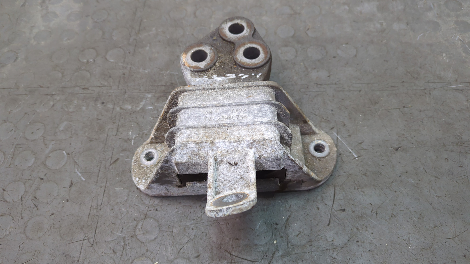 Опора двигателя