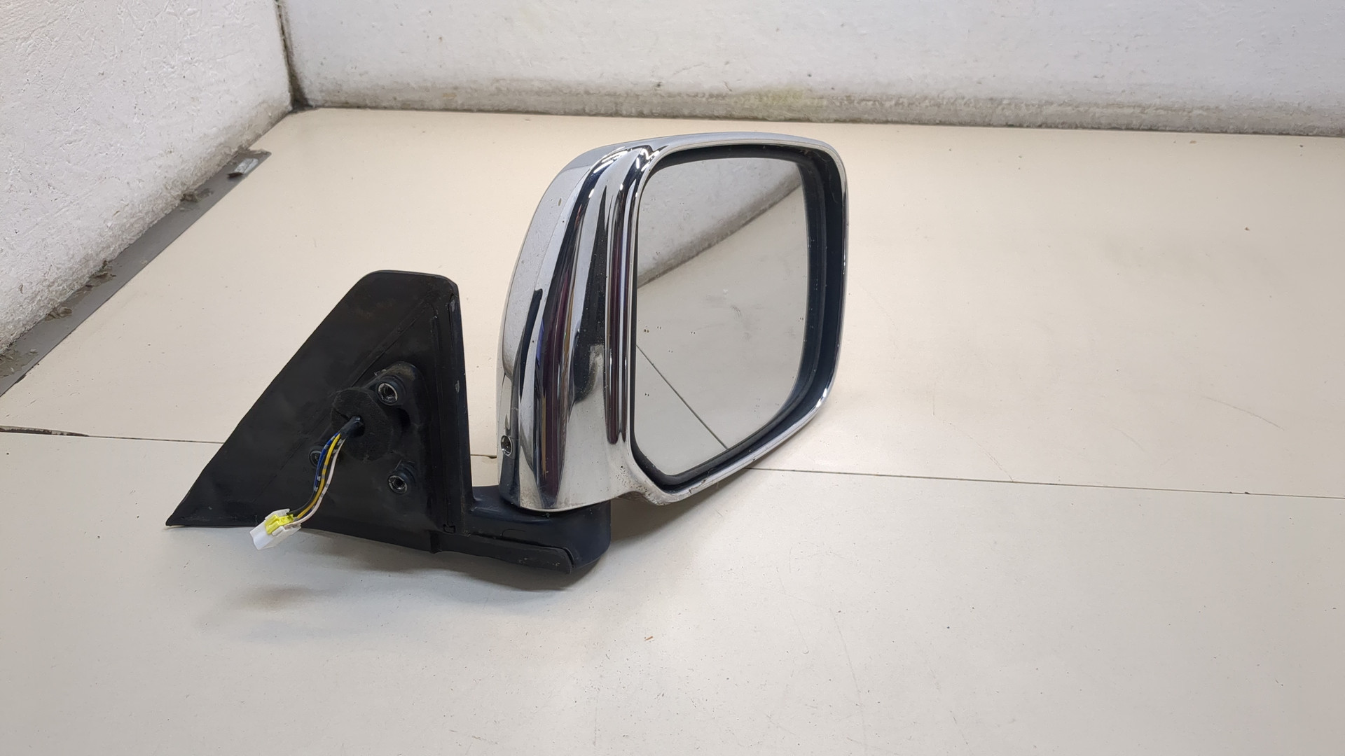 Зеркало правое электрическое