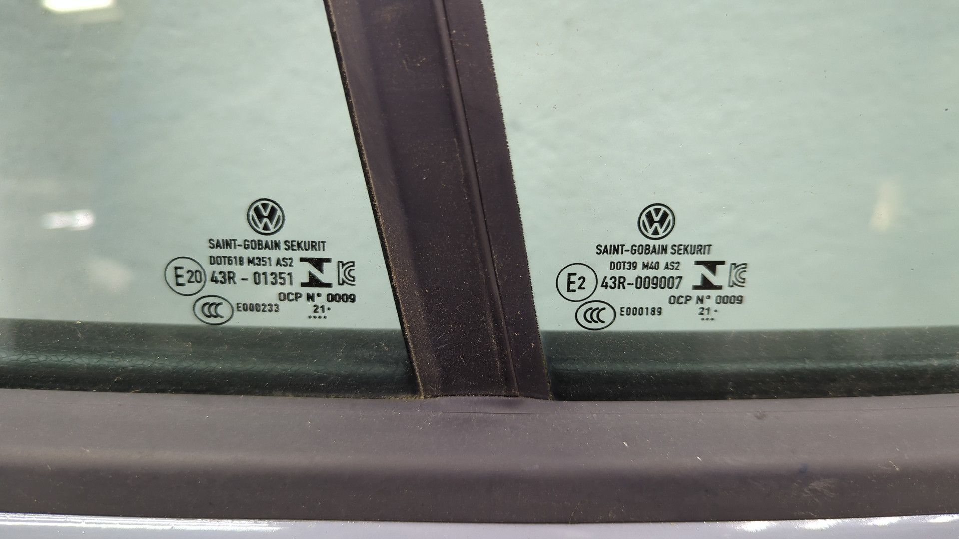 Дверь задняя правая